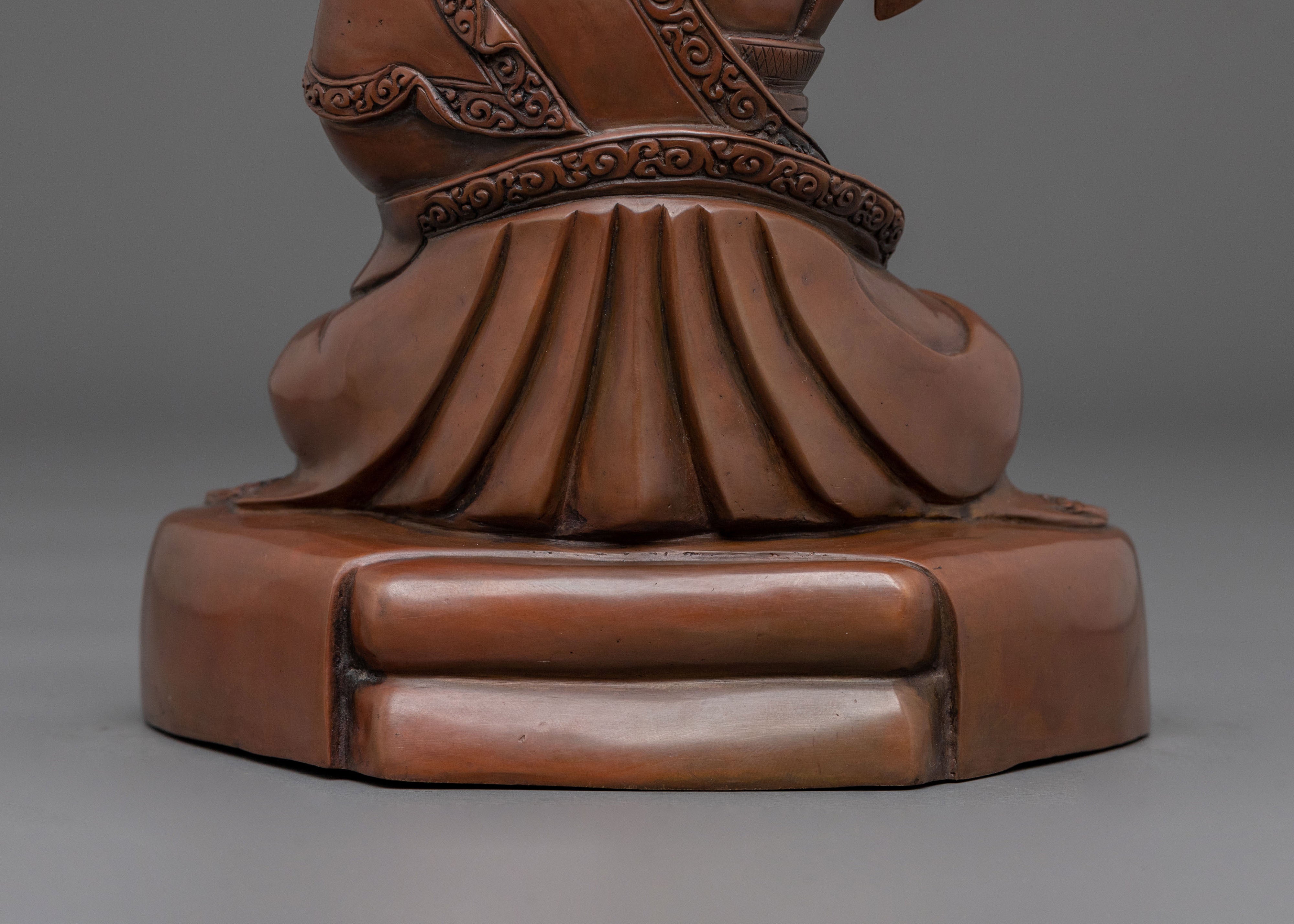 16th Karmapa: Rangjung Rigpe Dorje Statue
