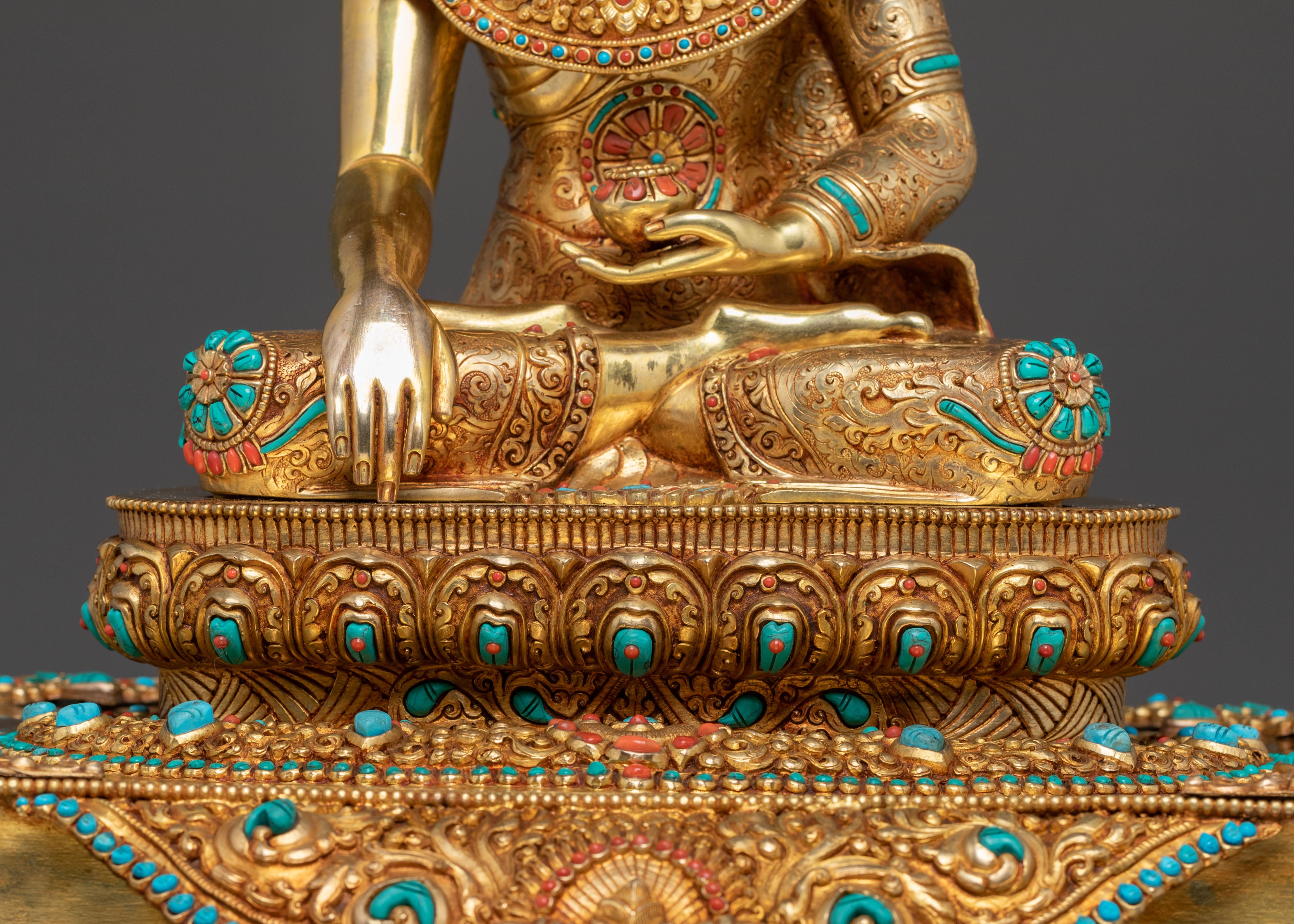 Crown Shakyamuni Buddha On Throne | Altar Decor