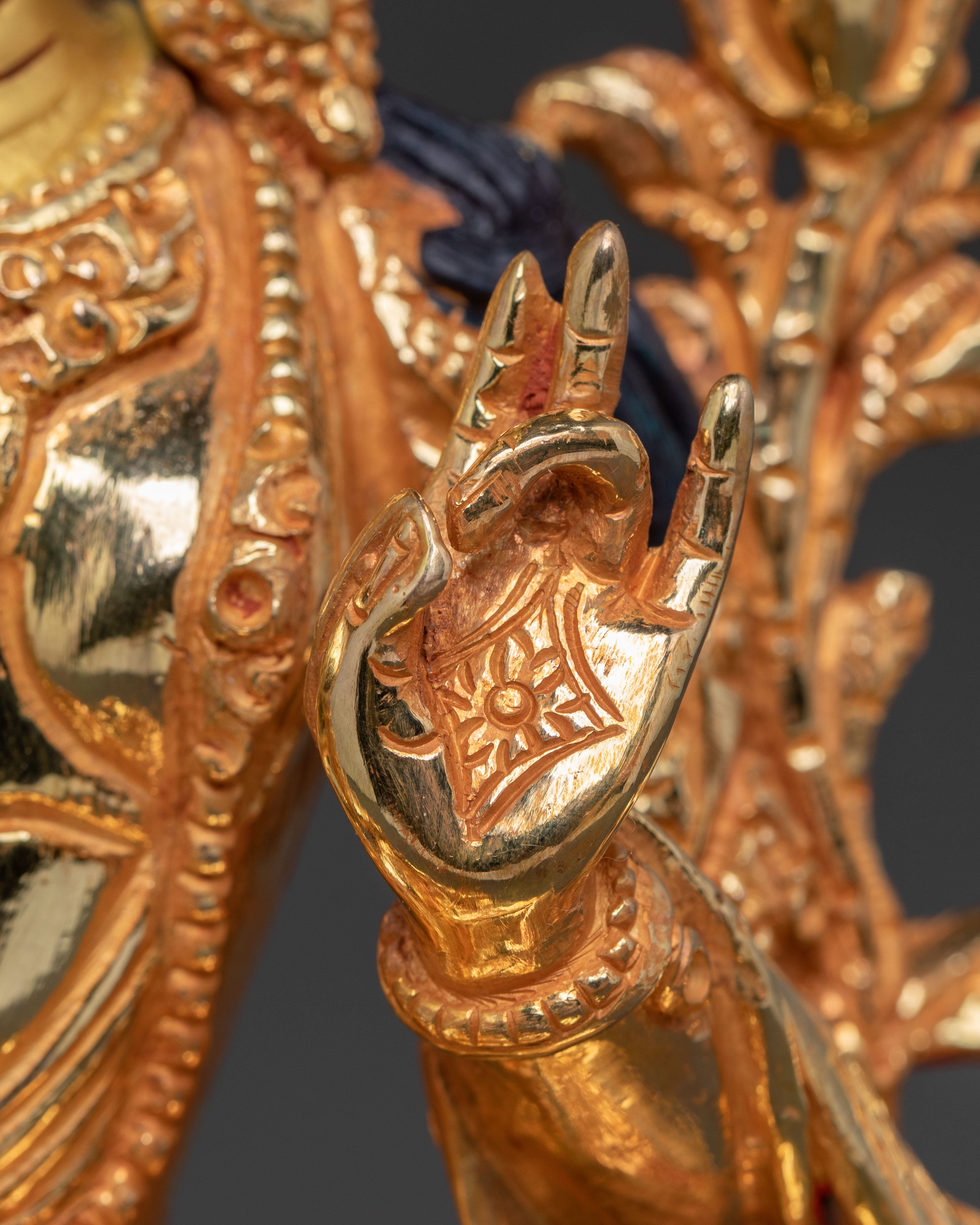 Divine Shyama Tara Golden Statue – Handcrafted Serenity