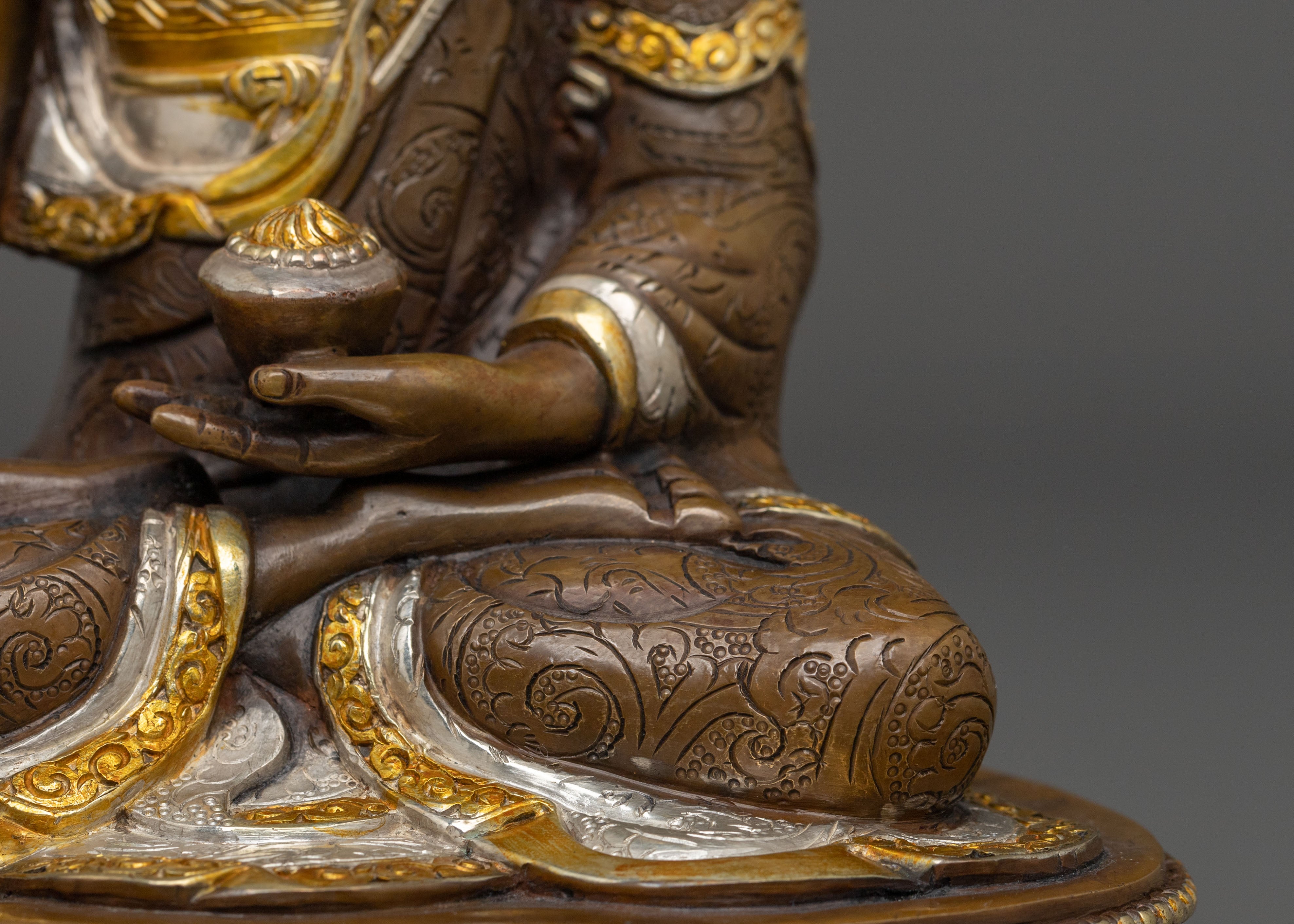 Tibetan Shakyamuni Buddha Statue | Enlightened One