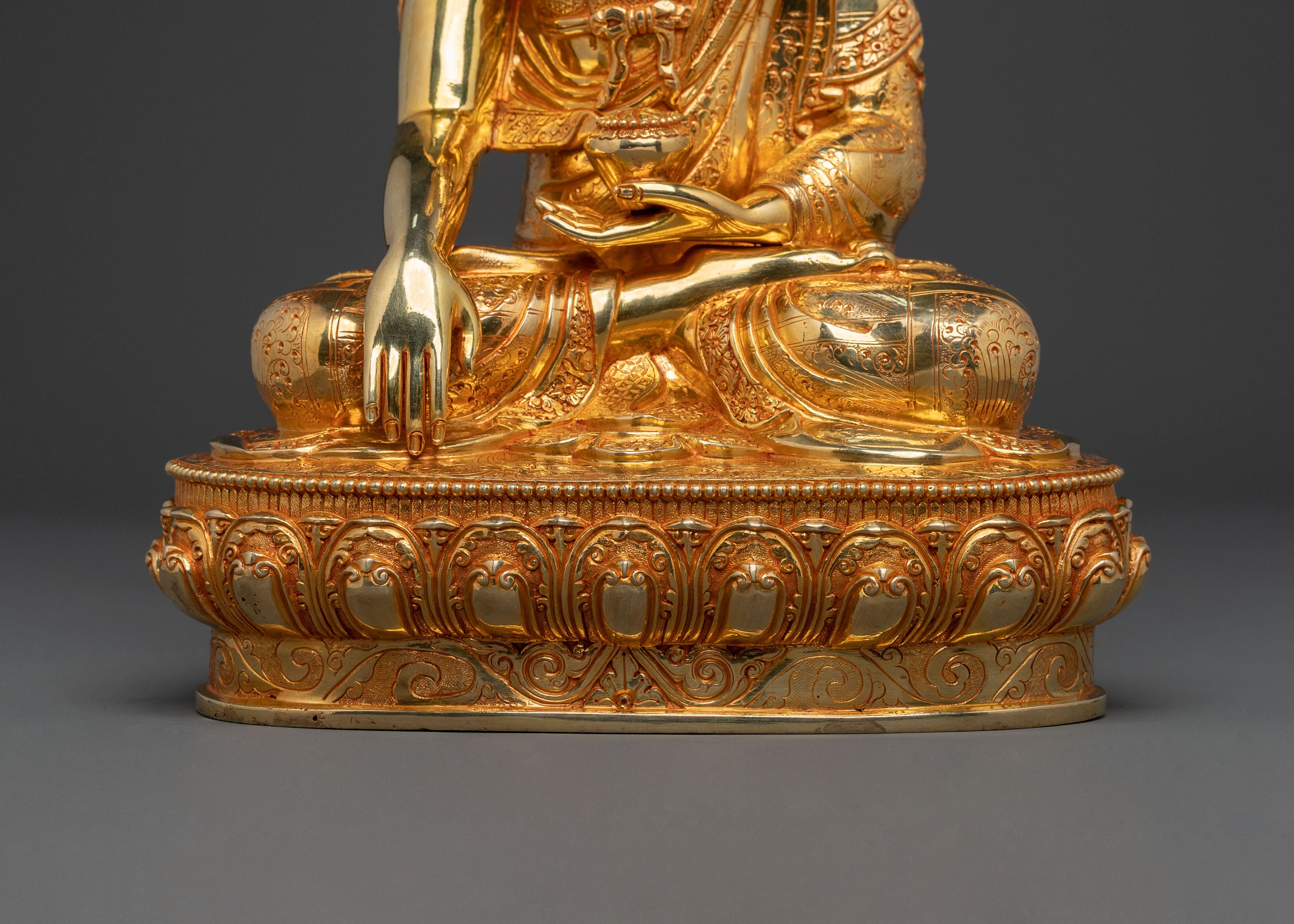 Handcrafted Shakyamuni Buddha Statue | Traditional Icon