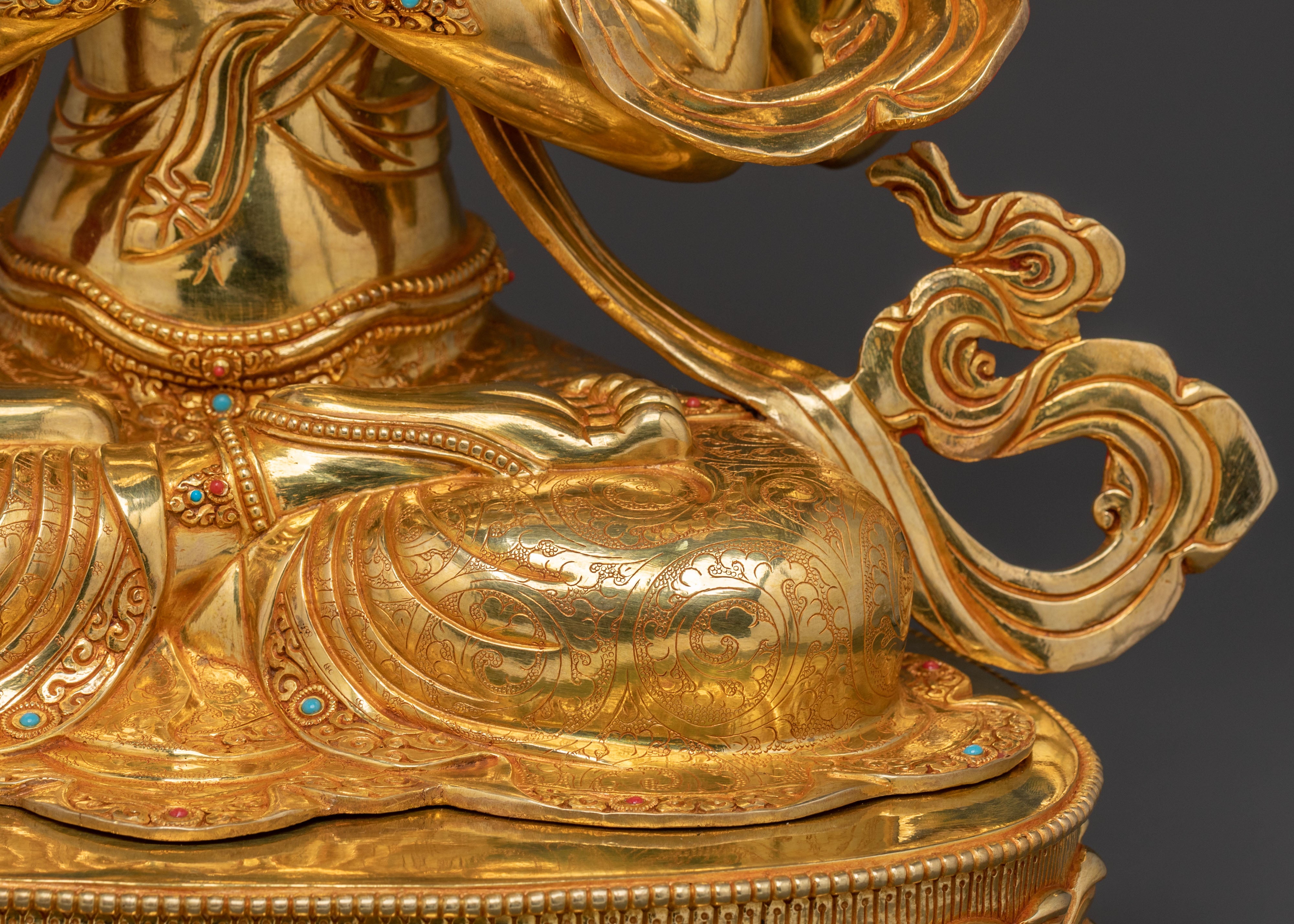 embodiment of compassion chenrezig statue