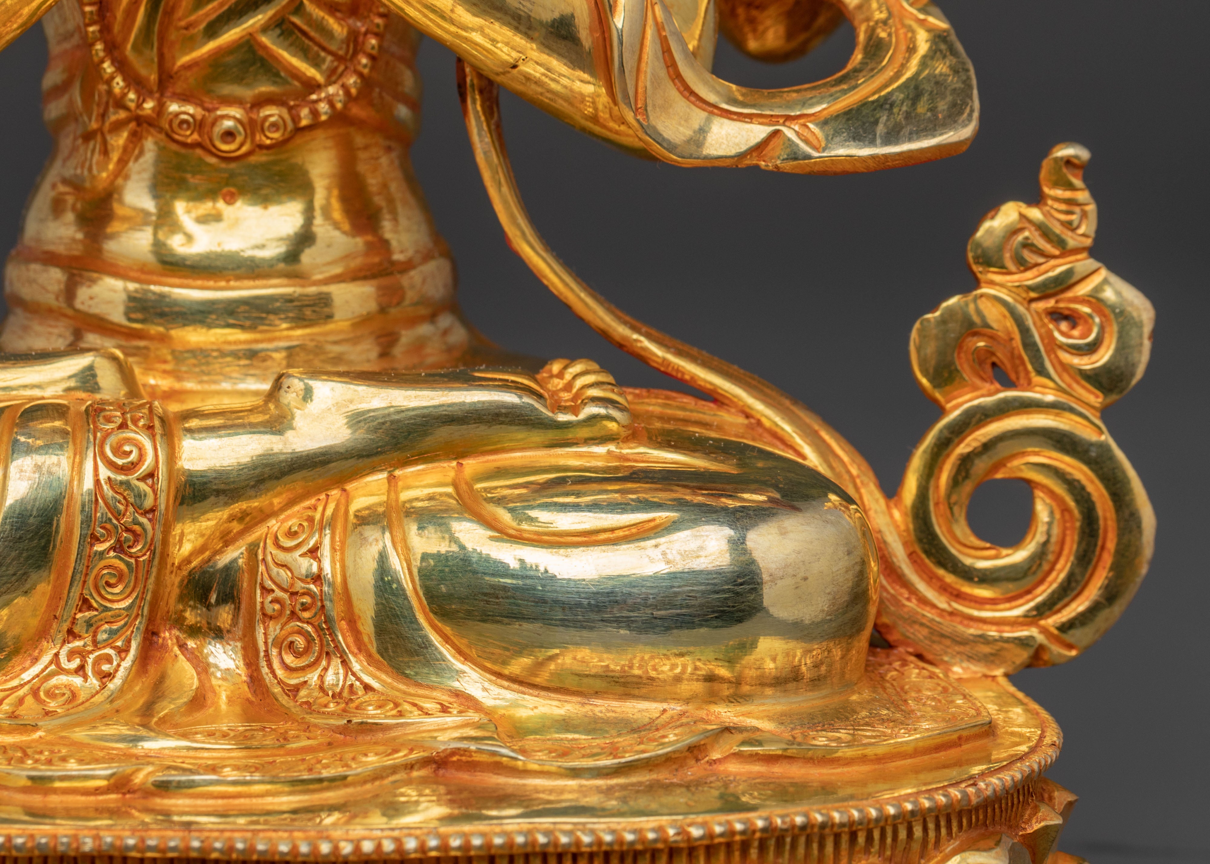 Chenrezig Buddha Statue - 24K Gold Gilded Copper Avalokiteshvara