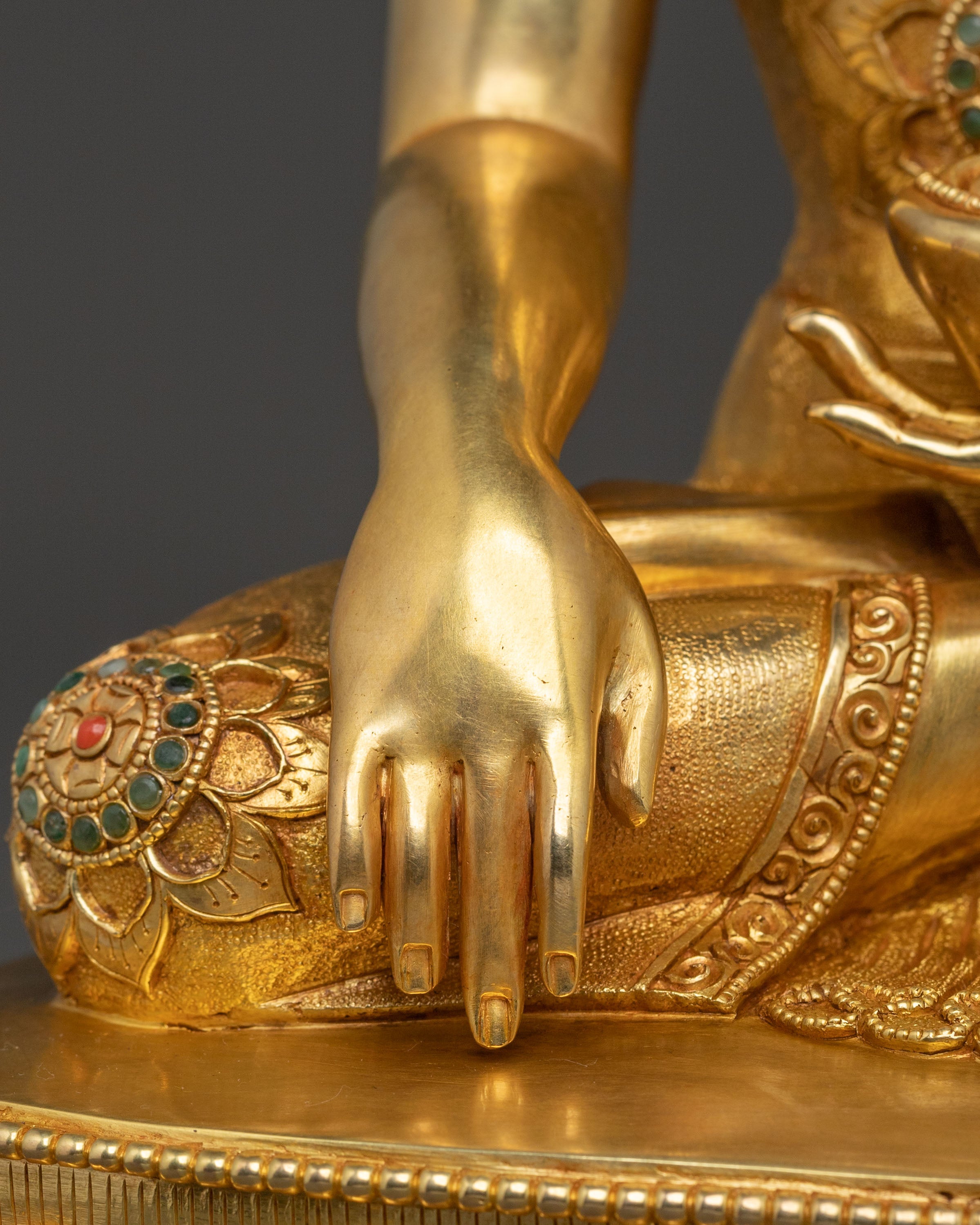 Shakyamuni Buddha Statue | The Awakened Master
