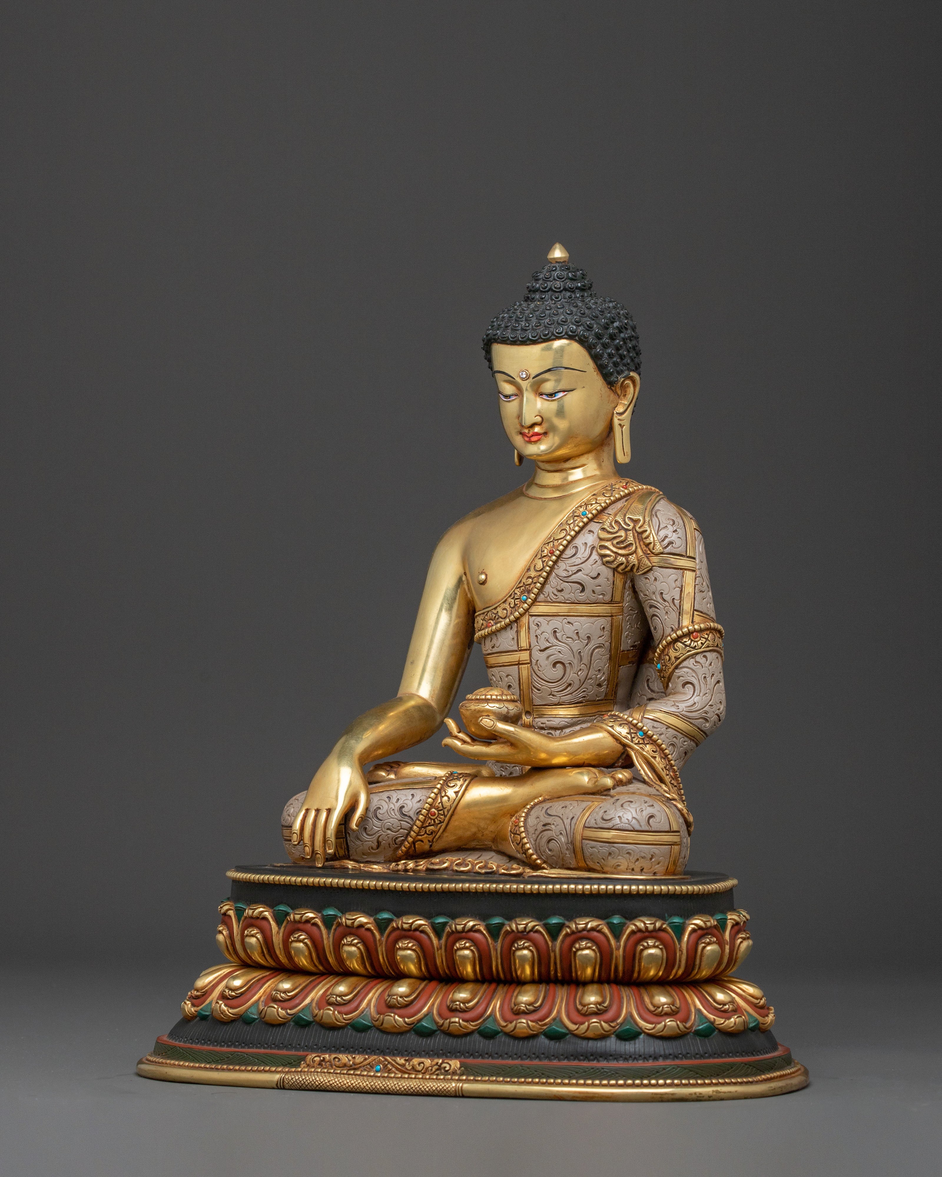 Shakyamuni Buddha: 24K Gold Gilded Peace Figure