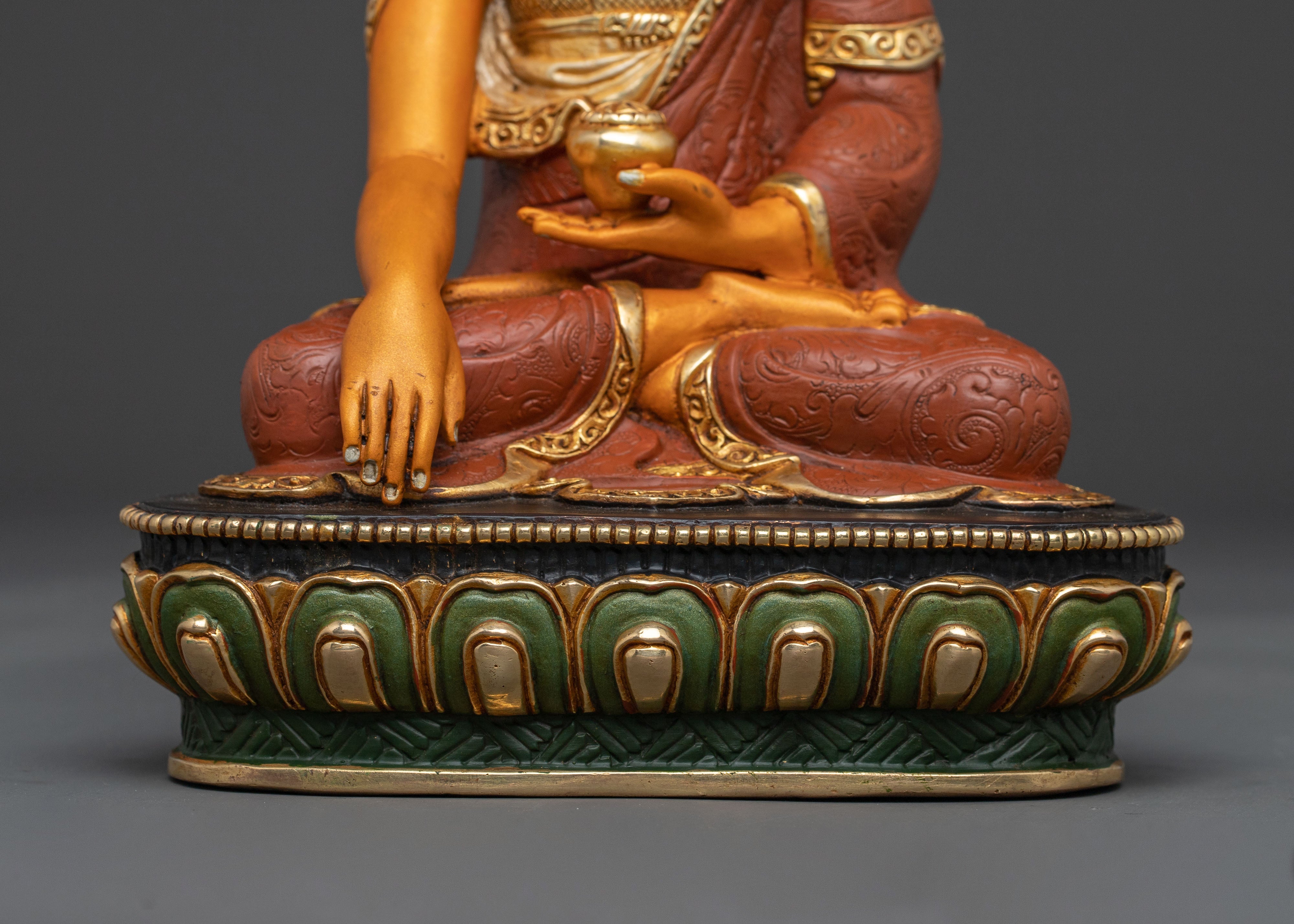 Copper Statue of Shakyamuni Buddha - Gilded Serenity