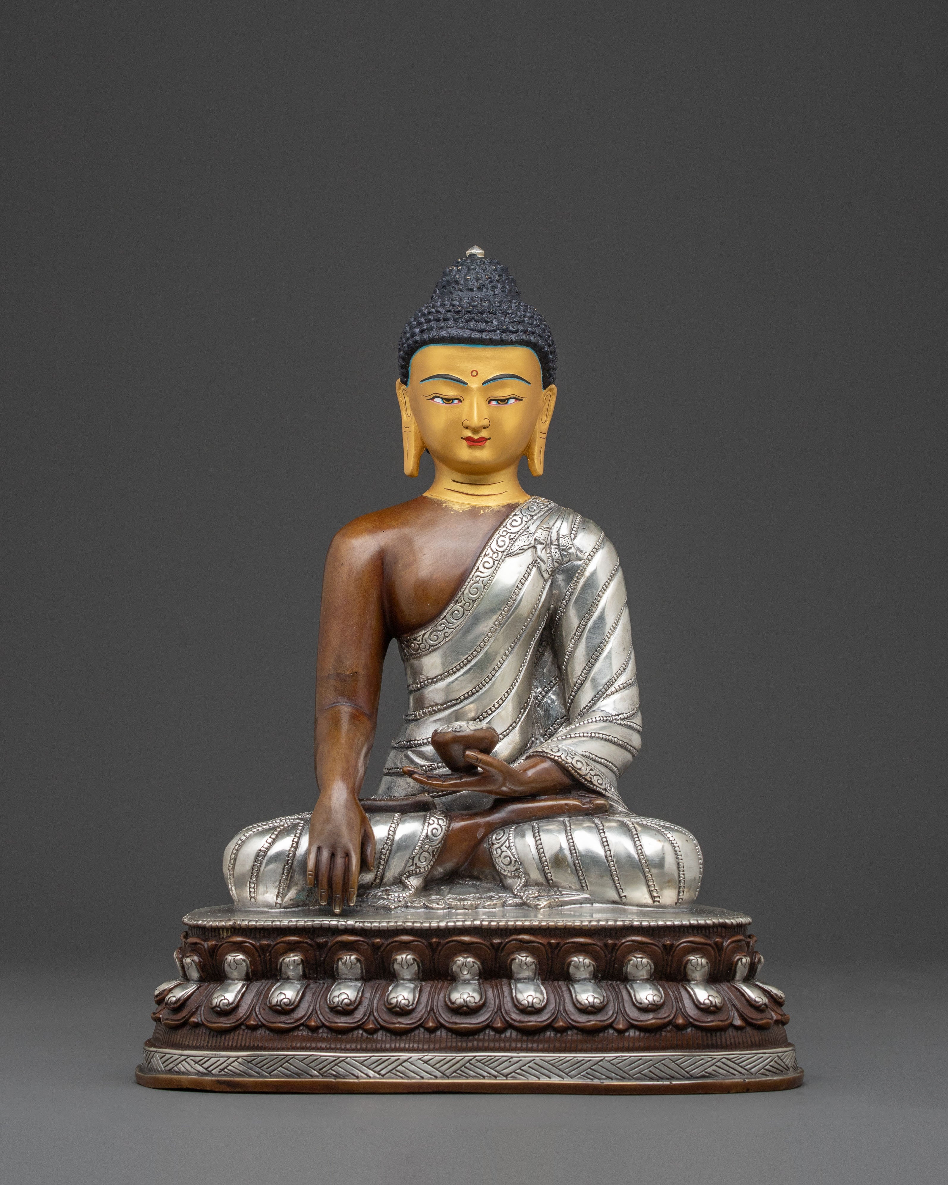 Buddha Shakyamuni Divine Copper Statue – Hand-Gilded Serenity