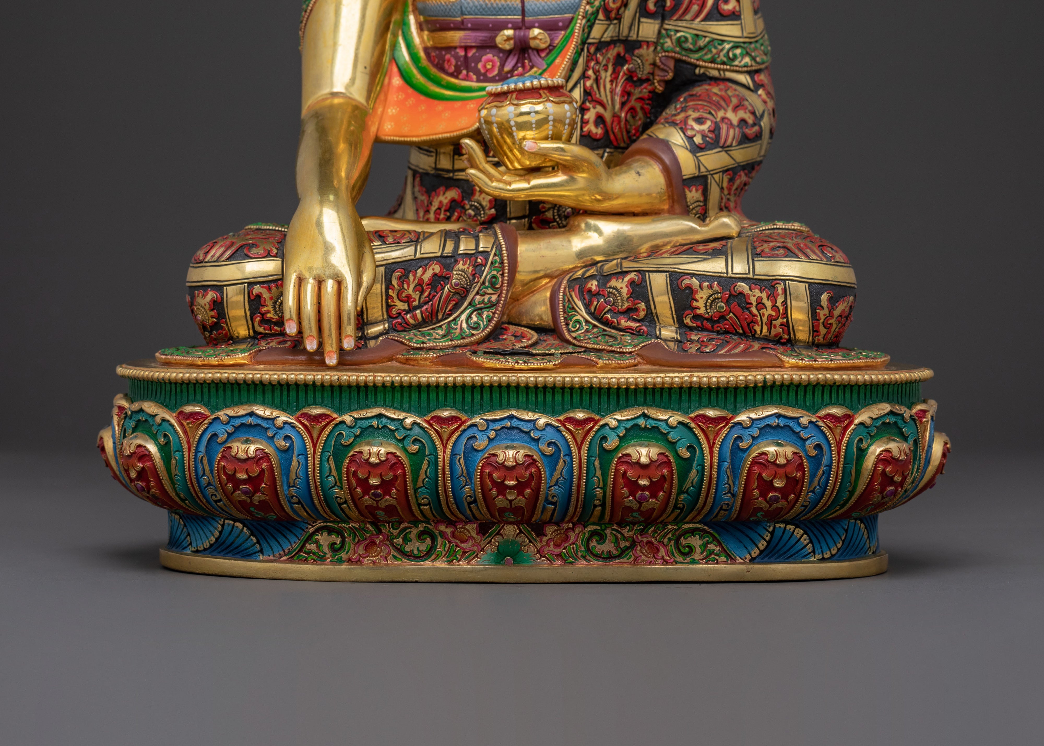 Shakyamuni Buddha Statue | Spiritual Wisdom & Serenity