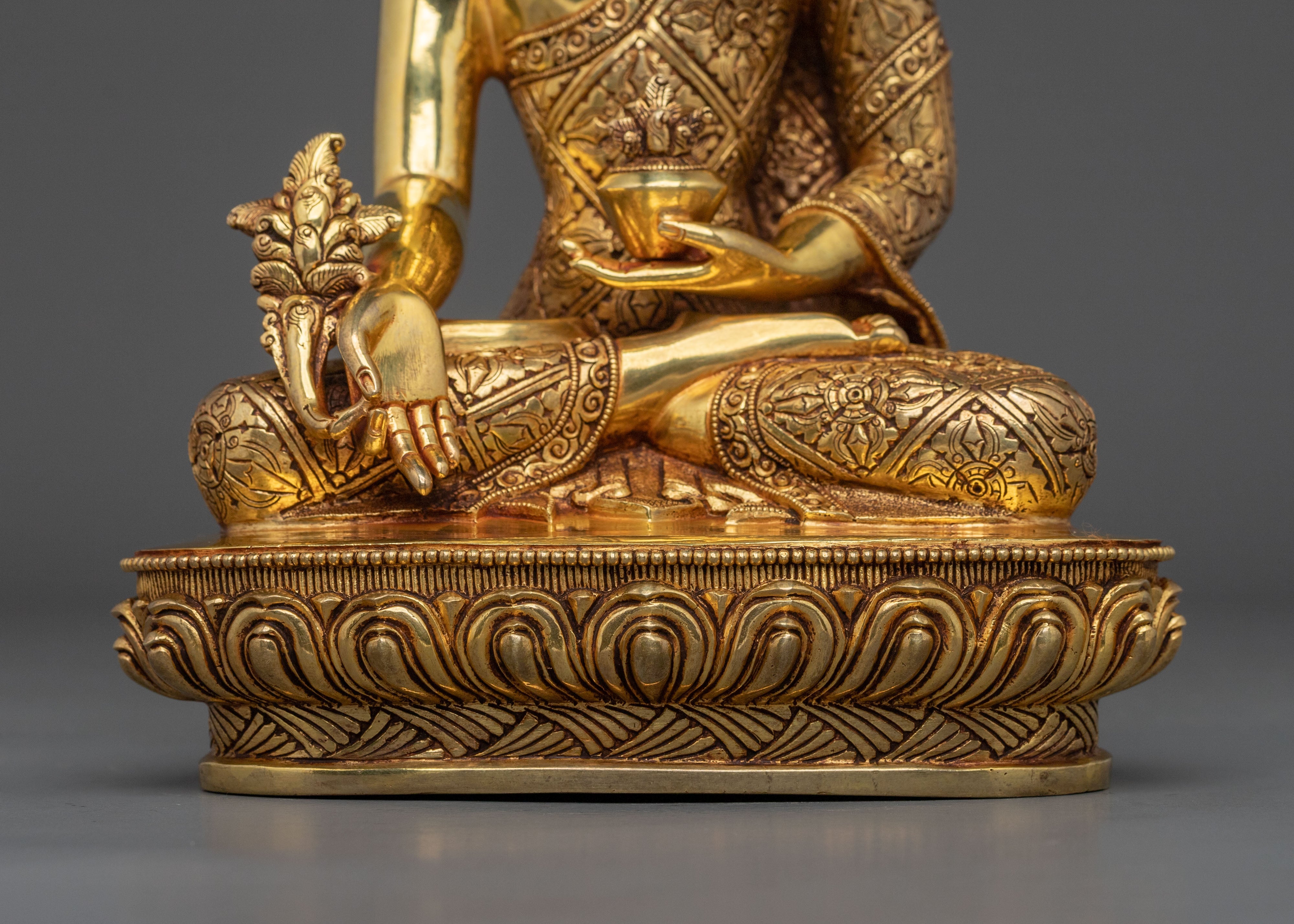 Medicine Buddha Statue | Symbol of Compassion