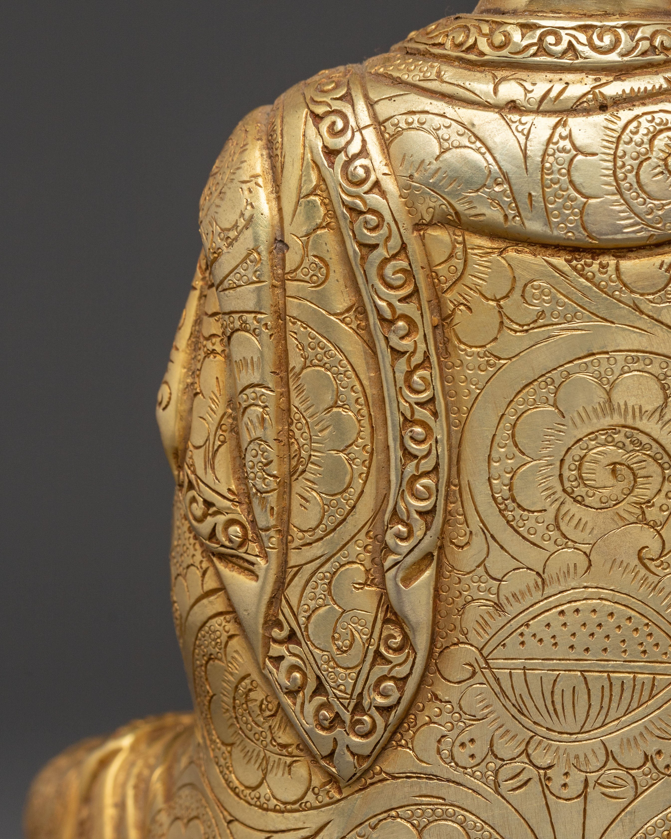 Shakyamuni Buddha Statue | Peaceful Meditation