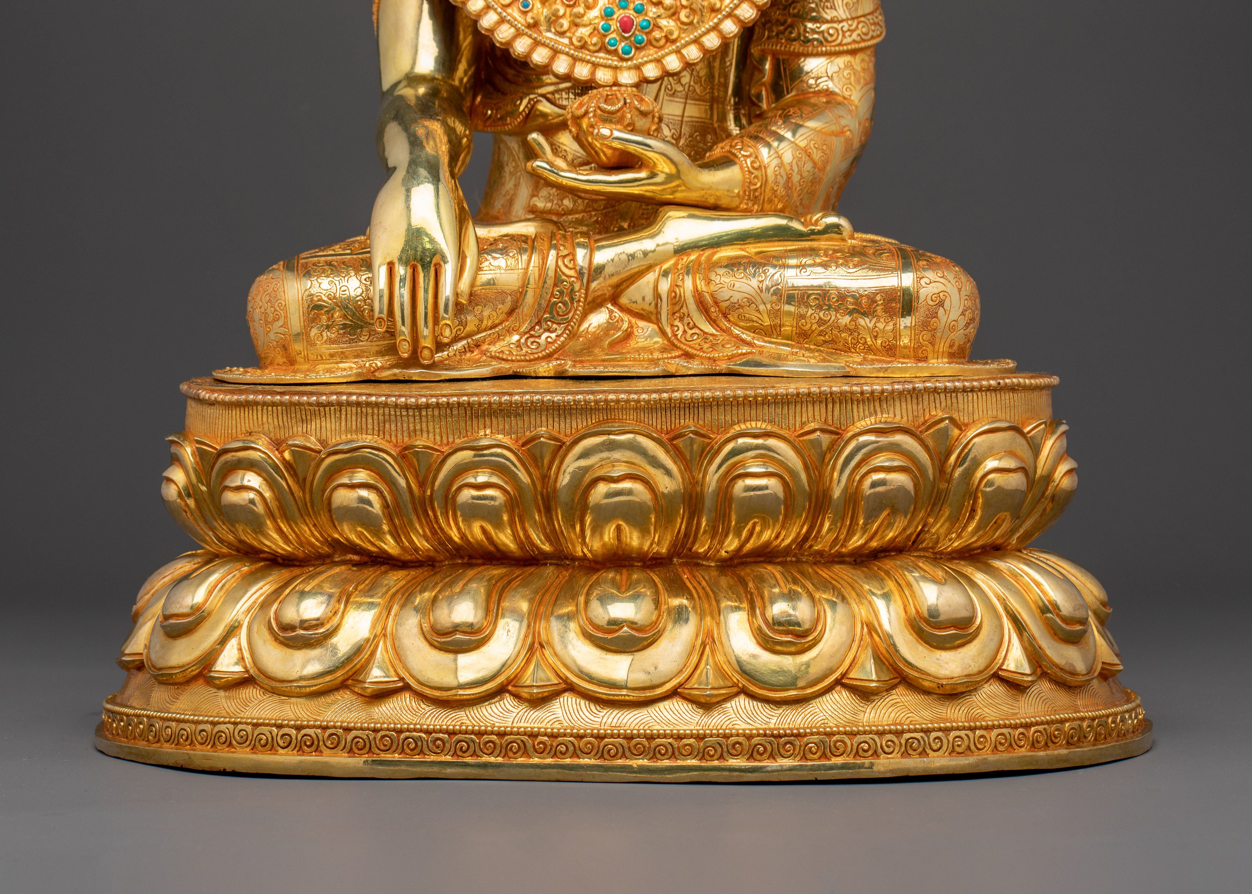 Crown Shakyamuni Buddha Statue - 24K Gold Gilded Art