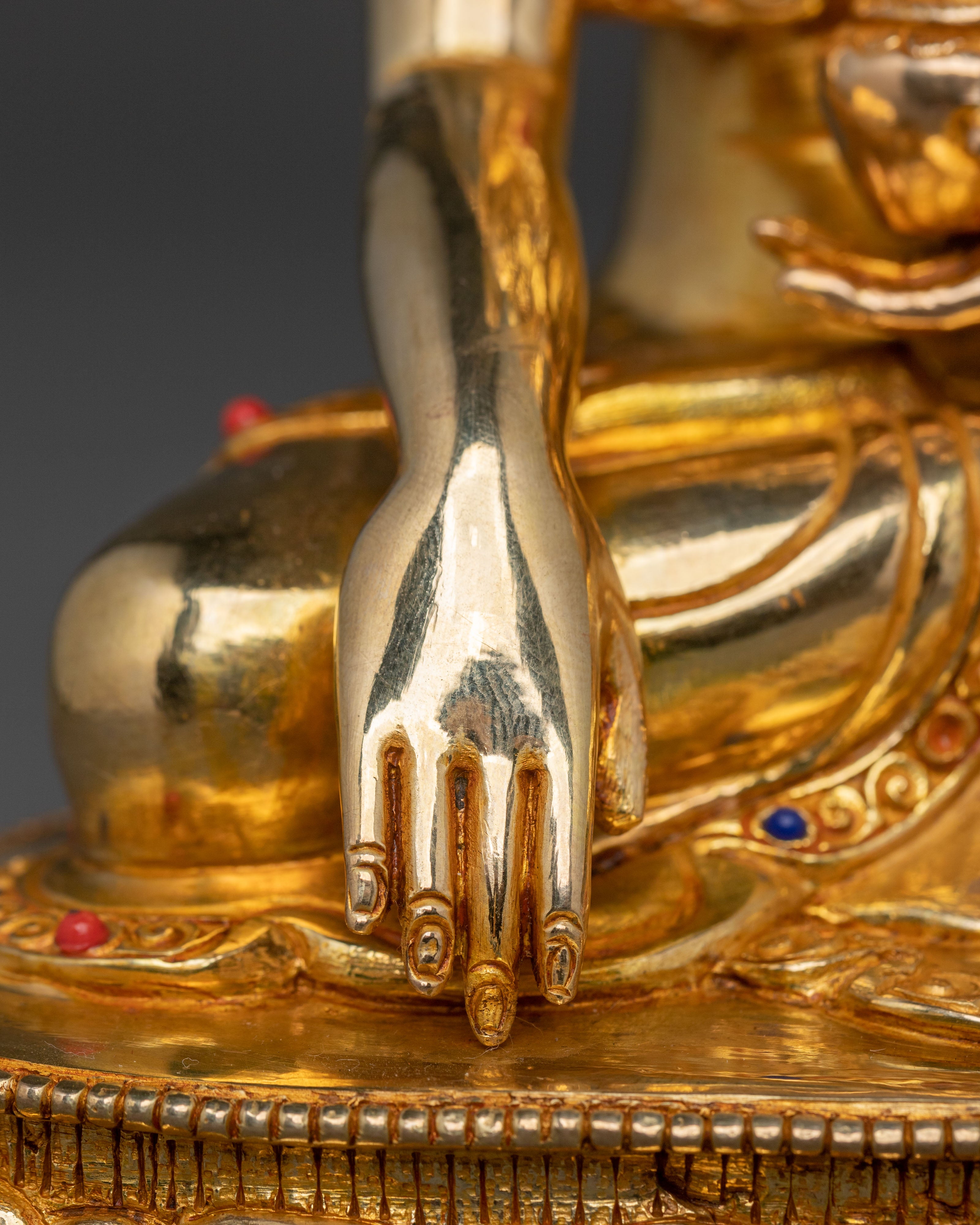 Shakyamuni Buddha Timeless Enlightened Statue in Full Gold Gild