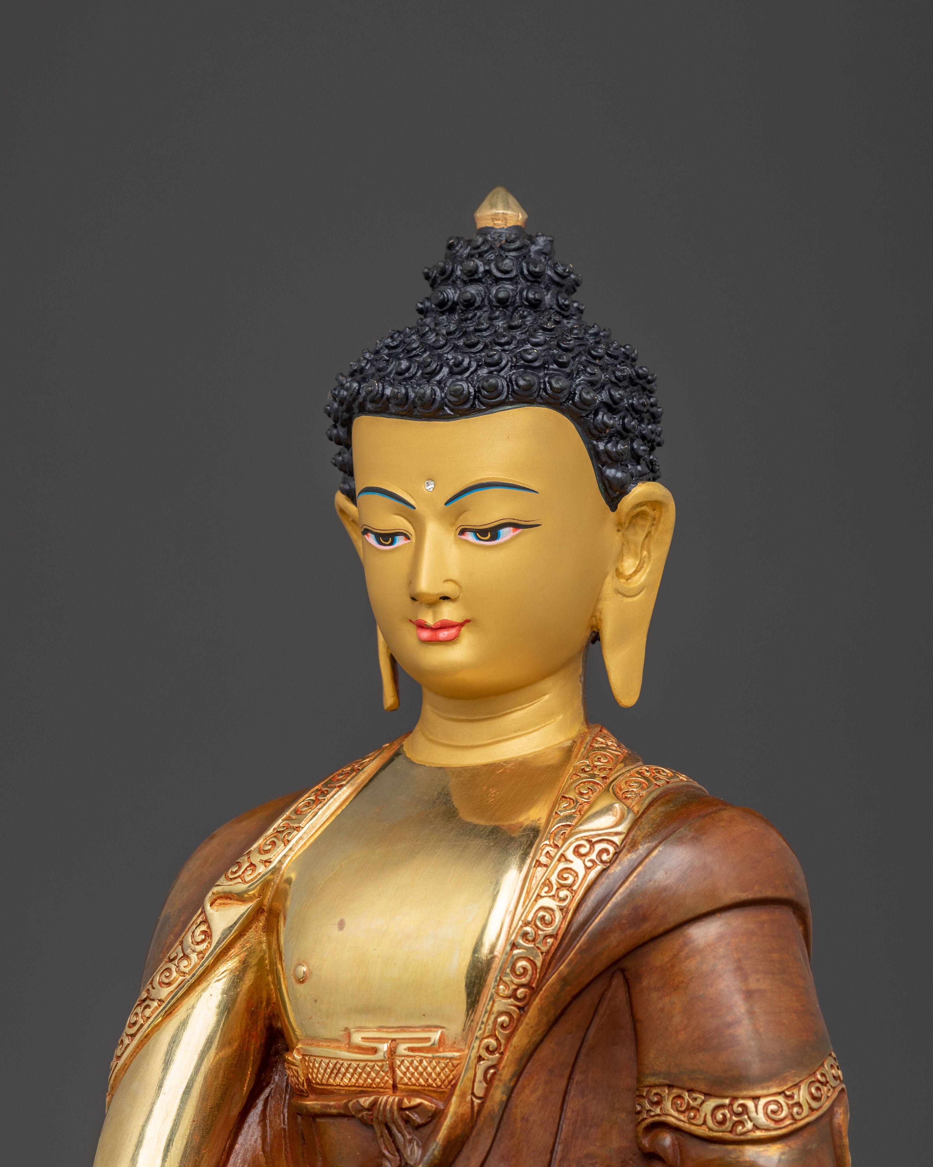 Shakyamuni Buddha Sacred Statue: Embodiment of Enlightenment