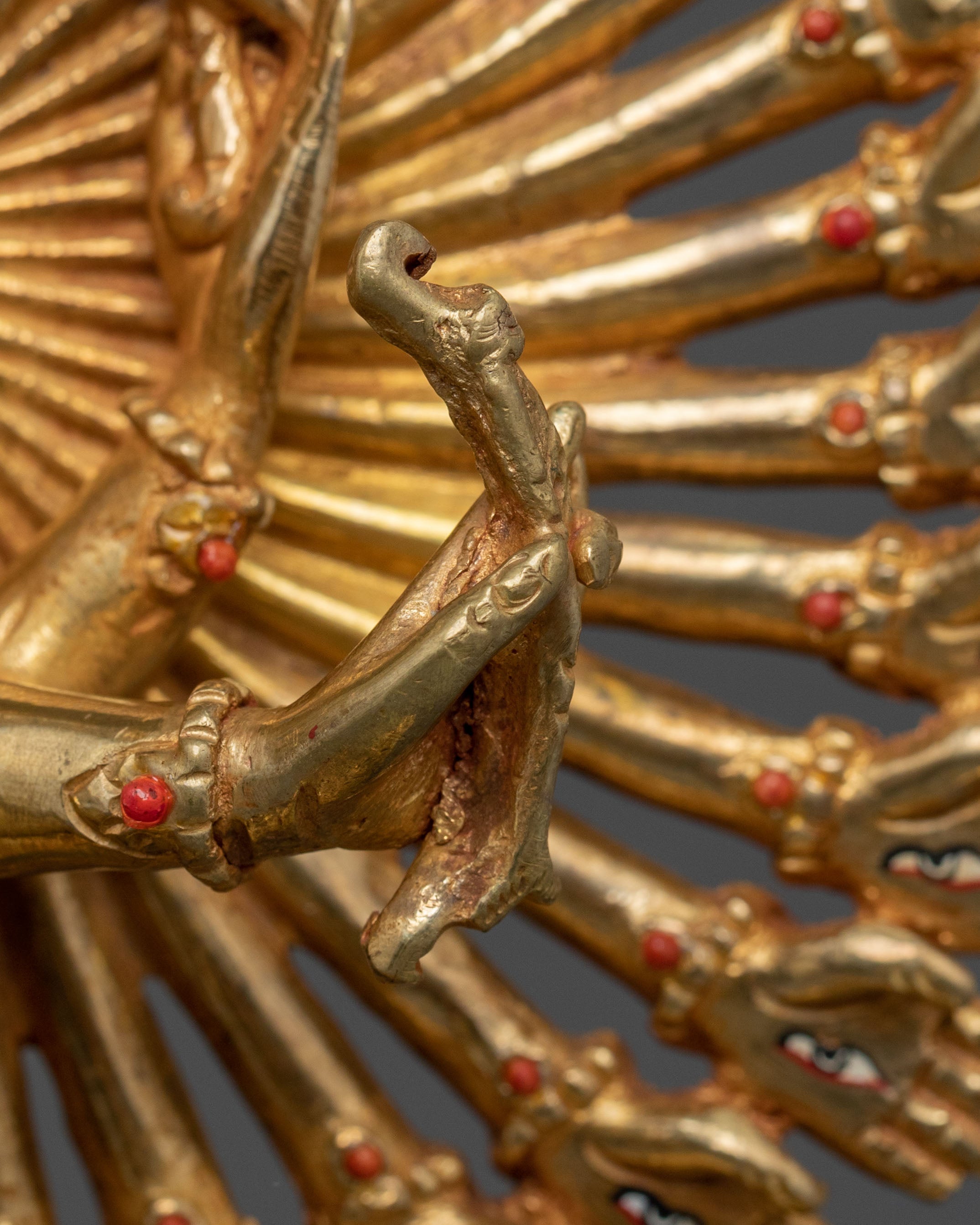 Sacred 1000 Armed Chenrezig Sculpture | Bodhisattva of Compassion