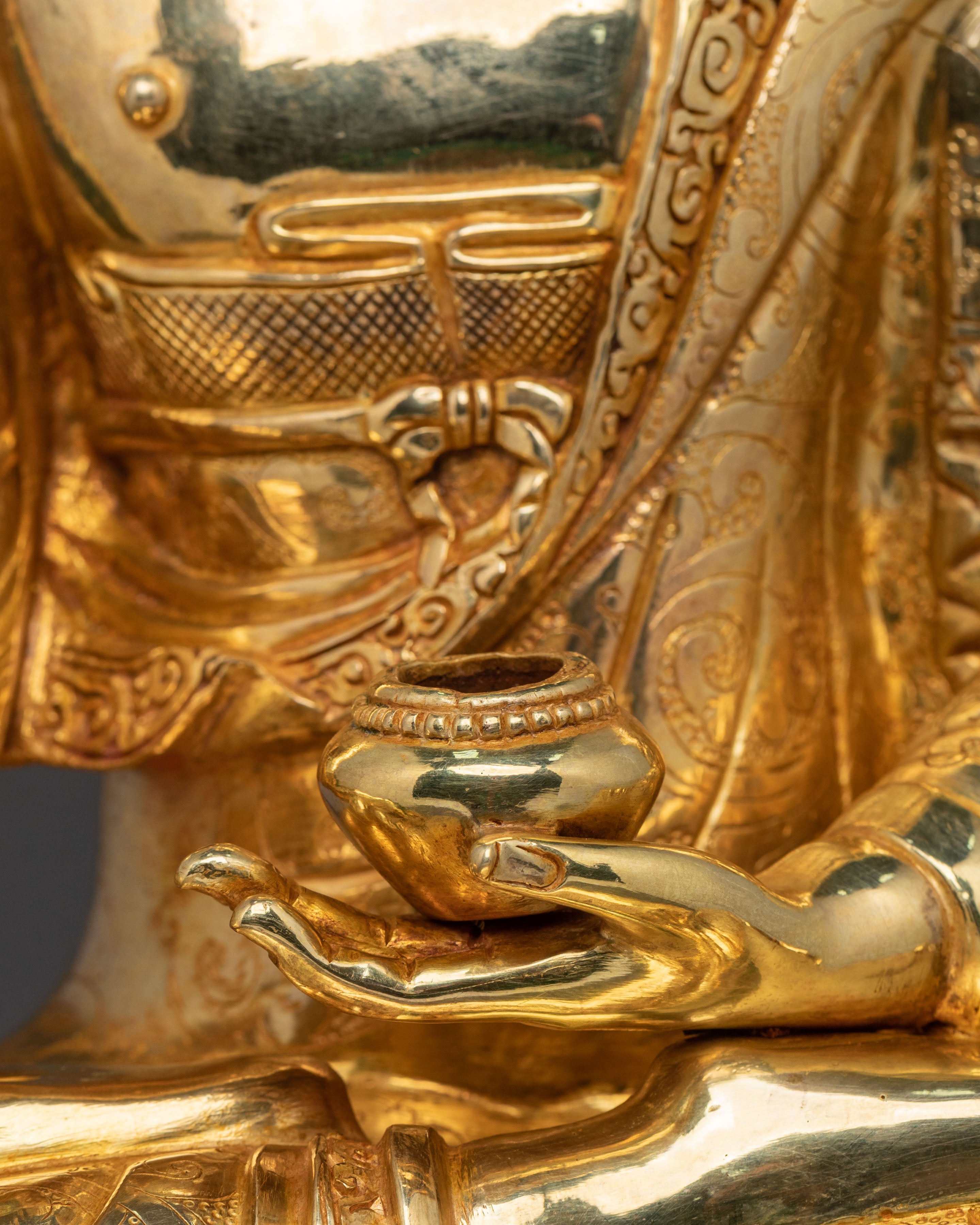 Buddhist Shakyamuni Buddha Statue | Symbol of Enlightenment