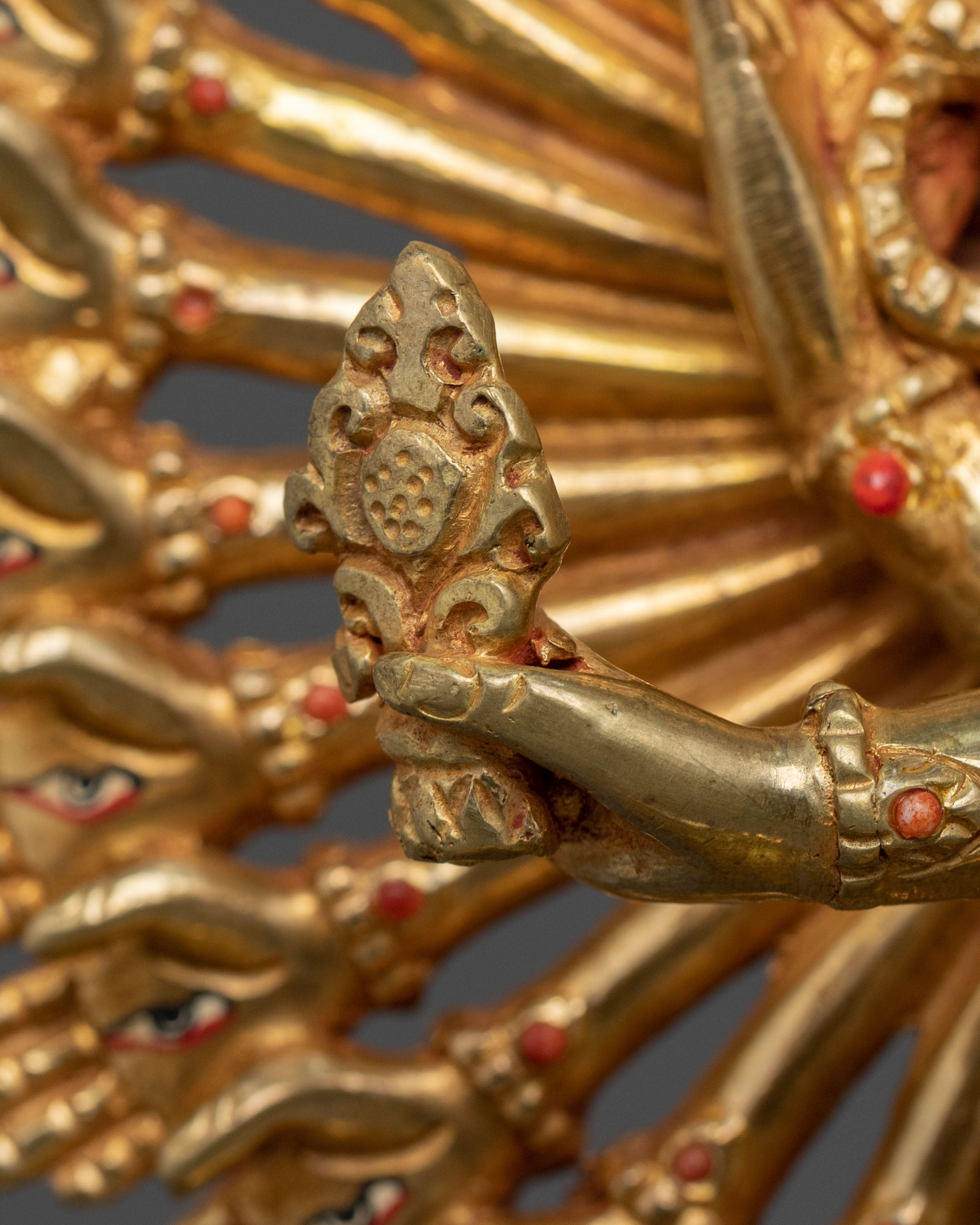 Sacred 1000 Armed Chenrezig Sculpture | Bodhisattva of Compassion
