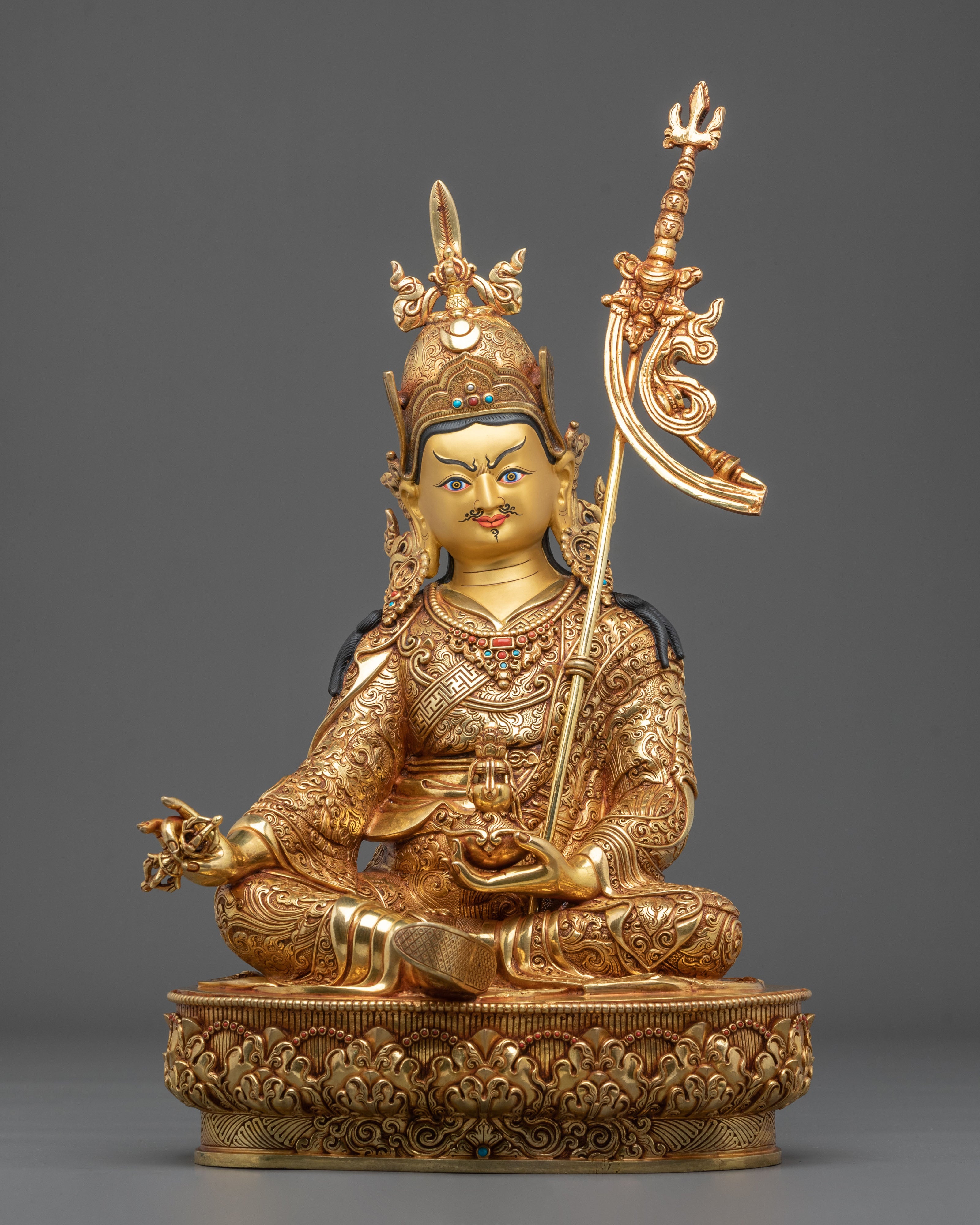 Guru Rinpoche Statue