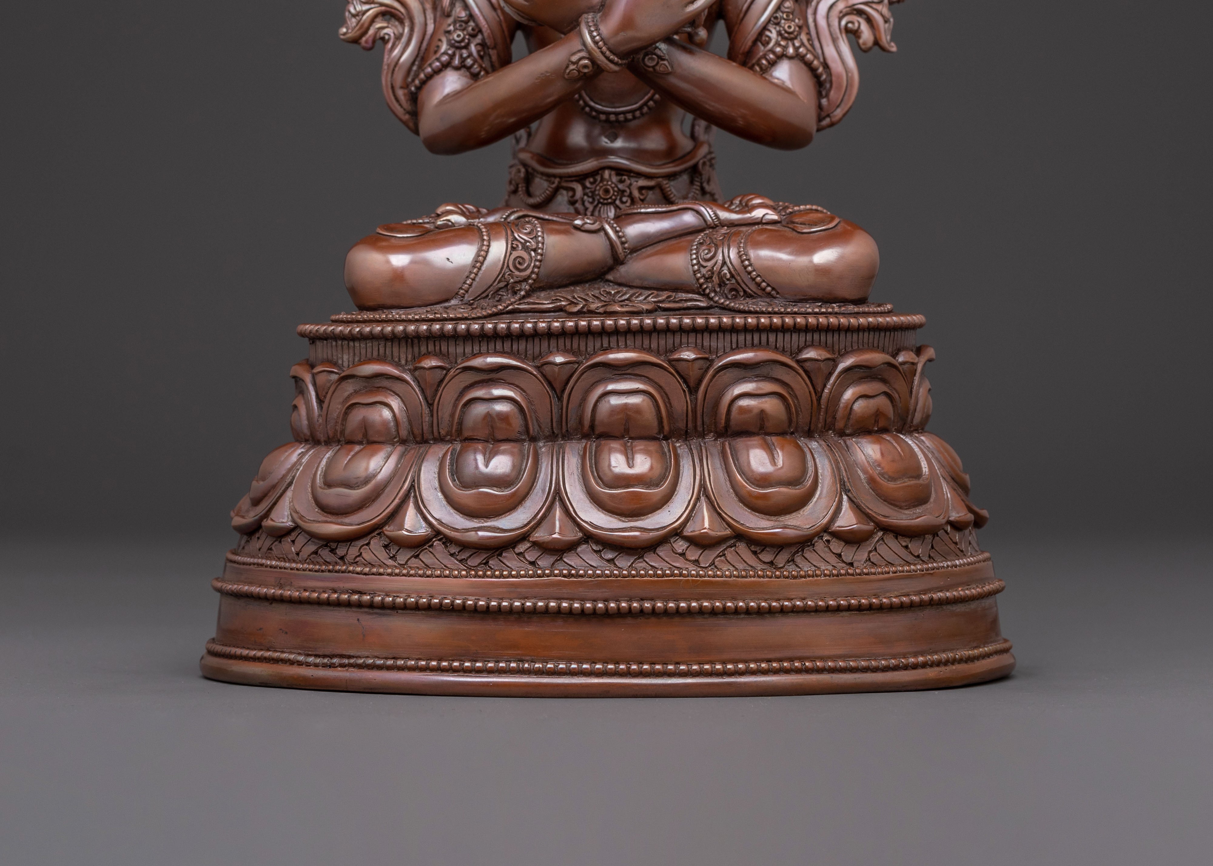 Divine Vajradhara Statue - Embodies Enlightenment