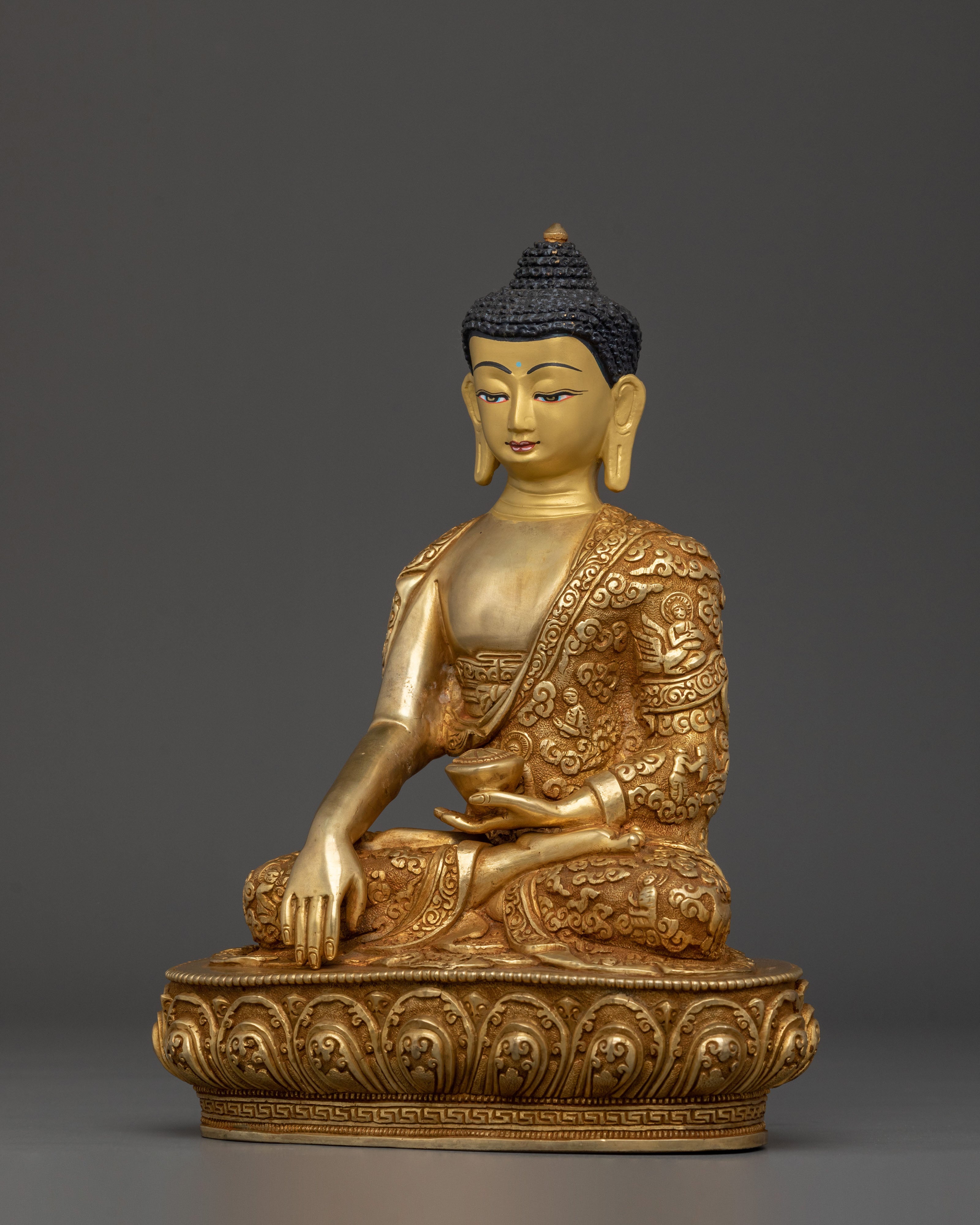 Traditional Shakyamuni Buddha Statue | Historical Buddha