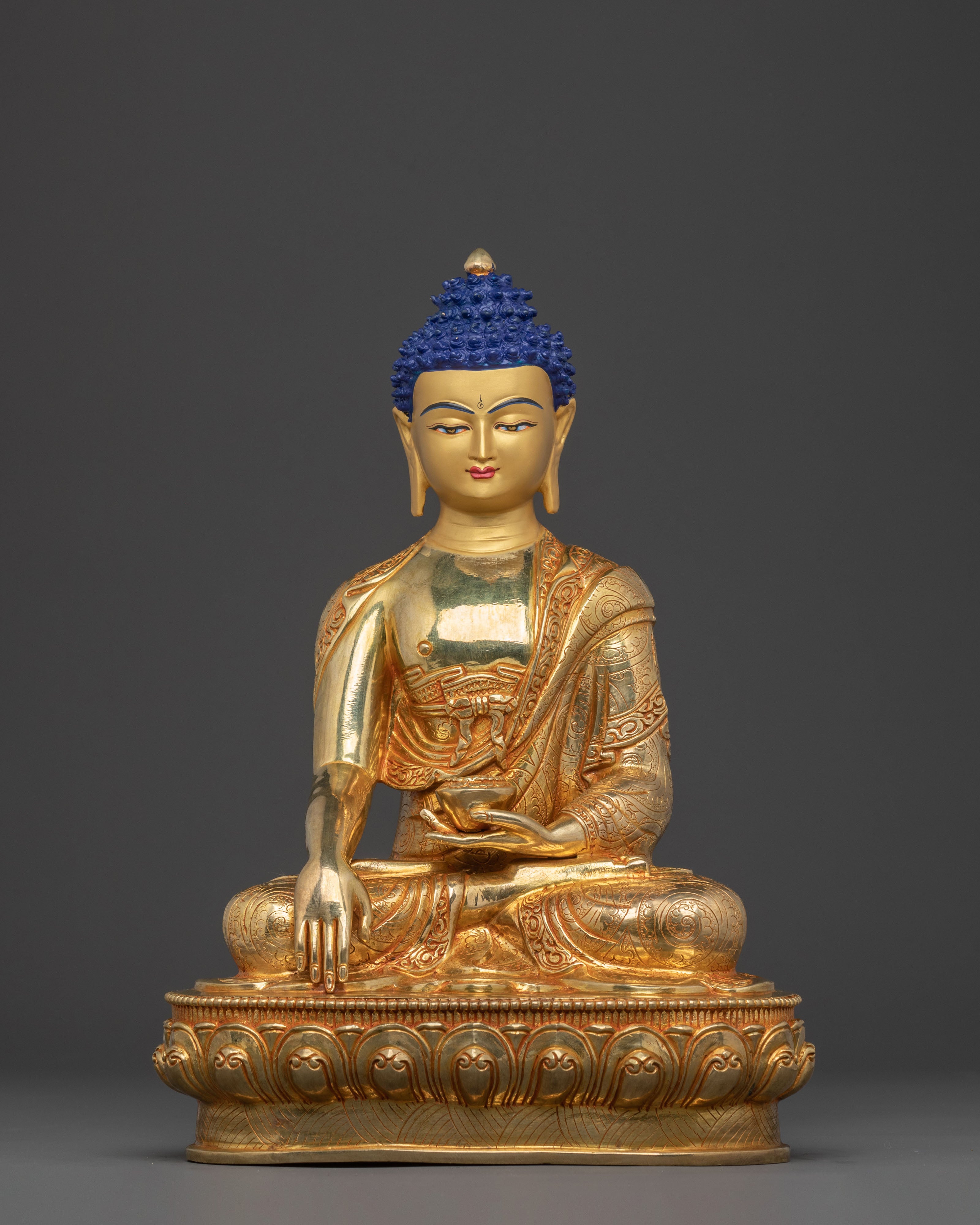 24K Gold Gilded Enlightened Shakyamuni Buddha Sculpture – Serene Handcrafted Art