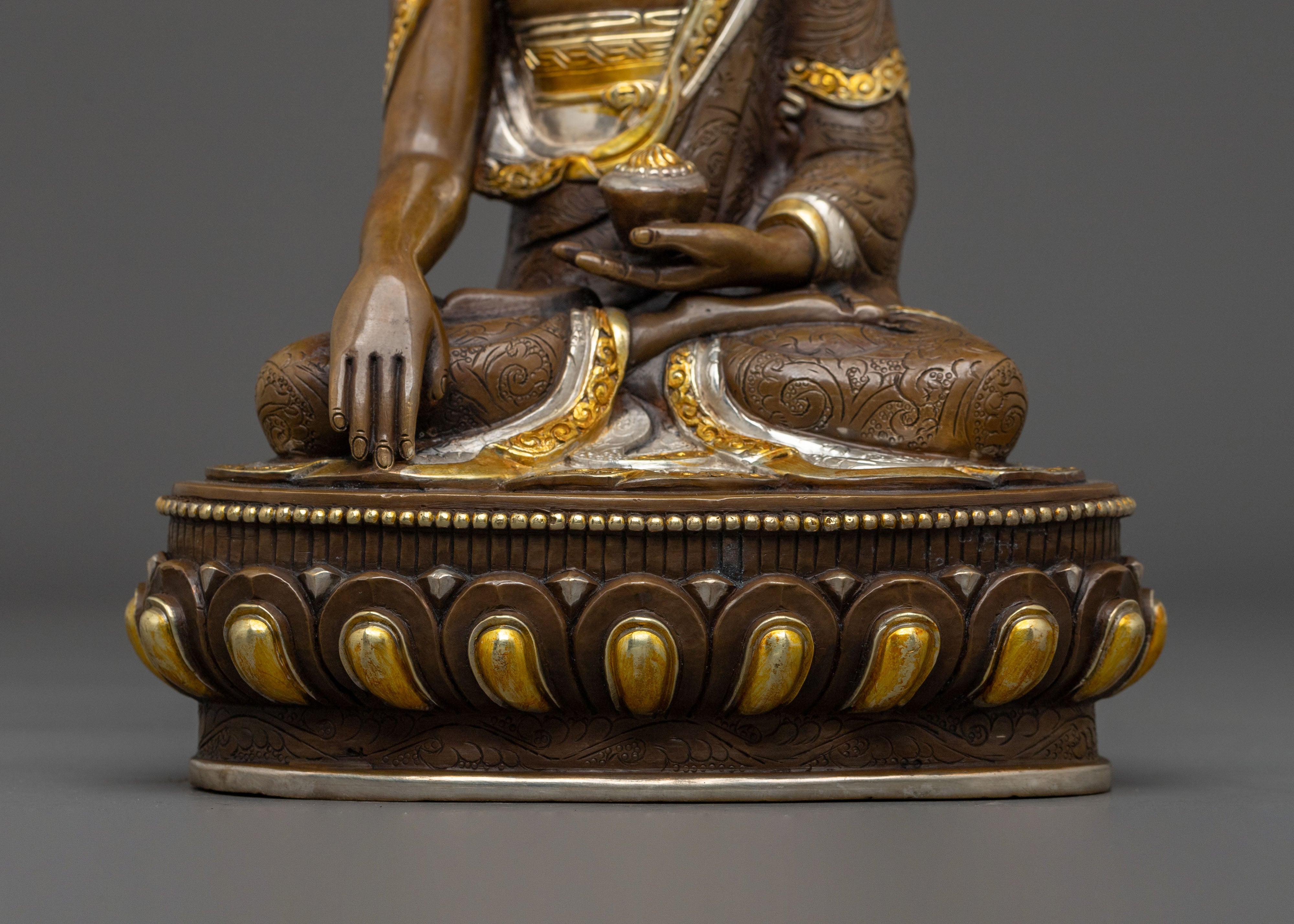 Tibetan Shakyamuni Buddha Statue | Enlightened One