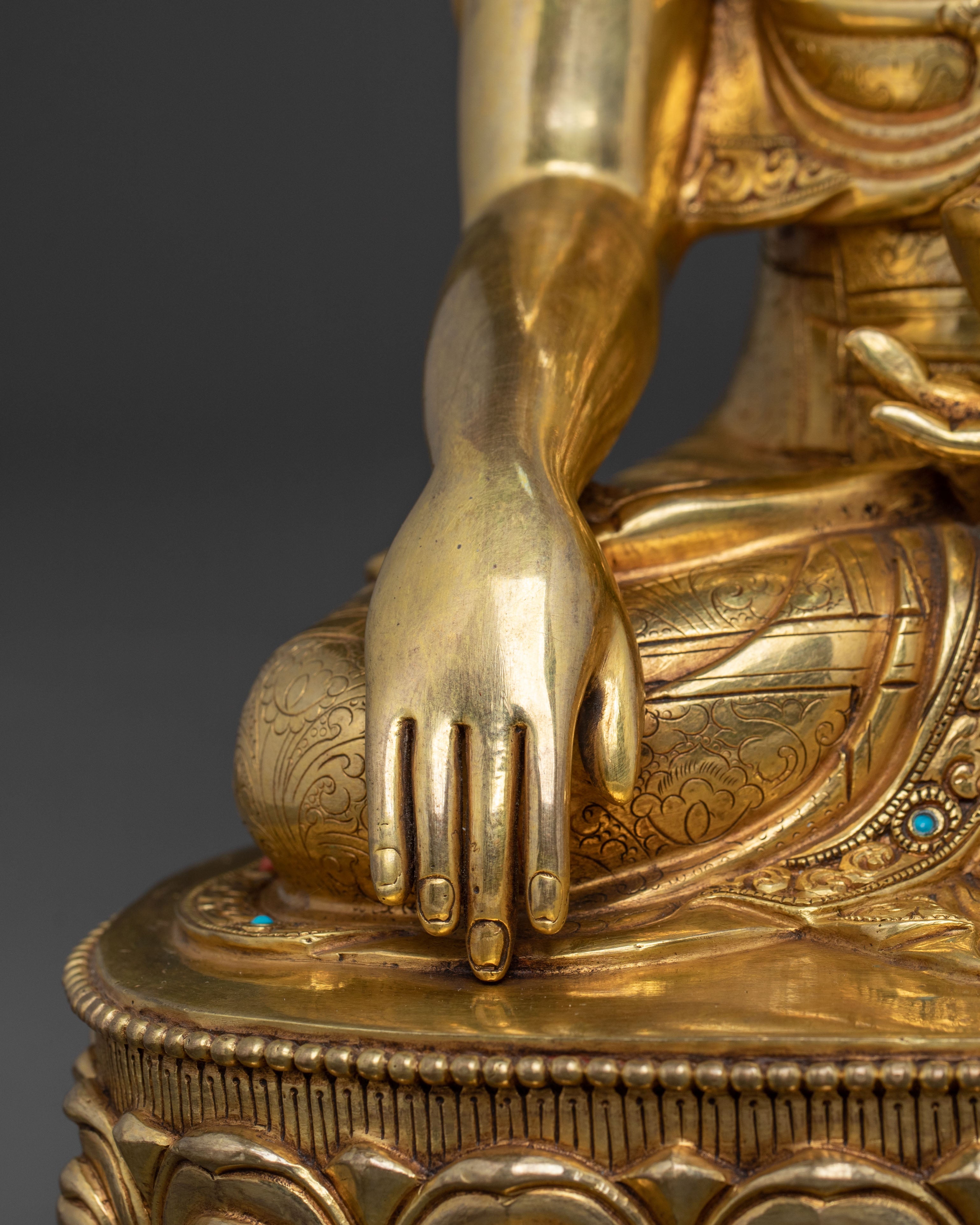 Handmade Shakyamuni Buddha Himalayan Statue