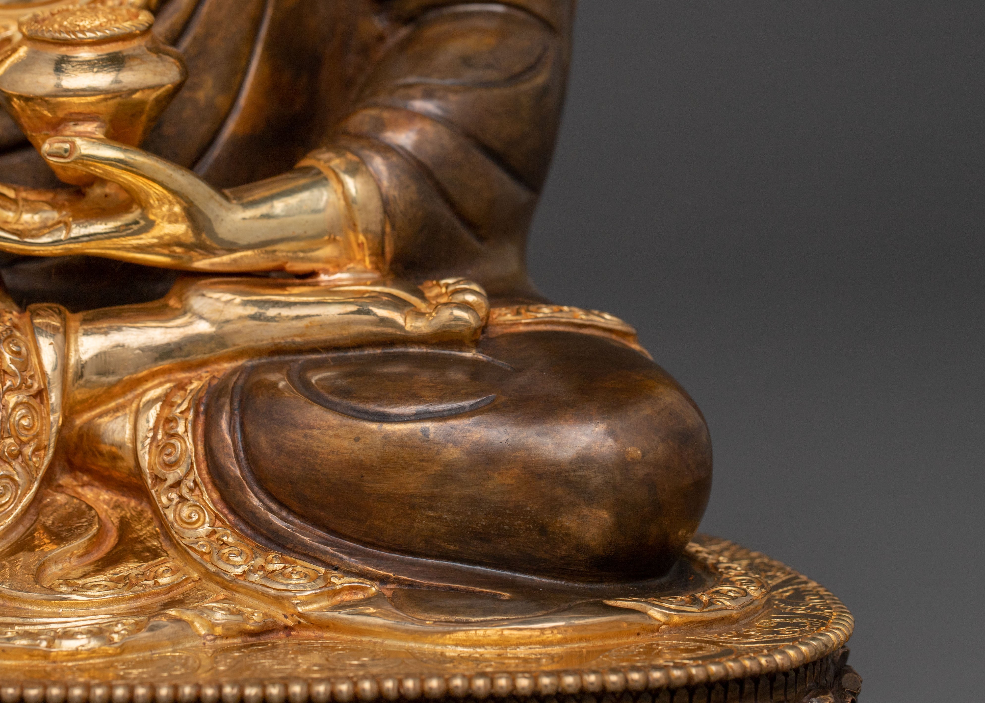 Shakyamuni Buddha Sacred Teaching Statue – 24K Gold Gilded