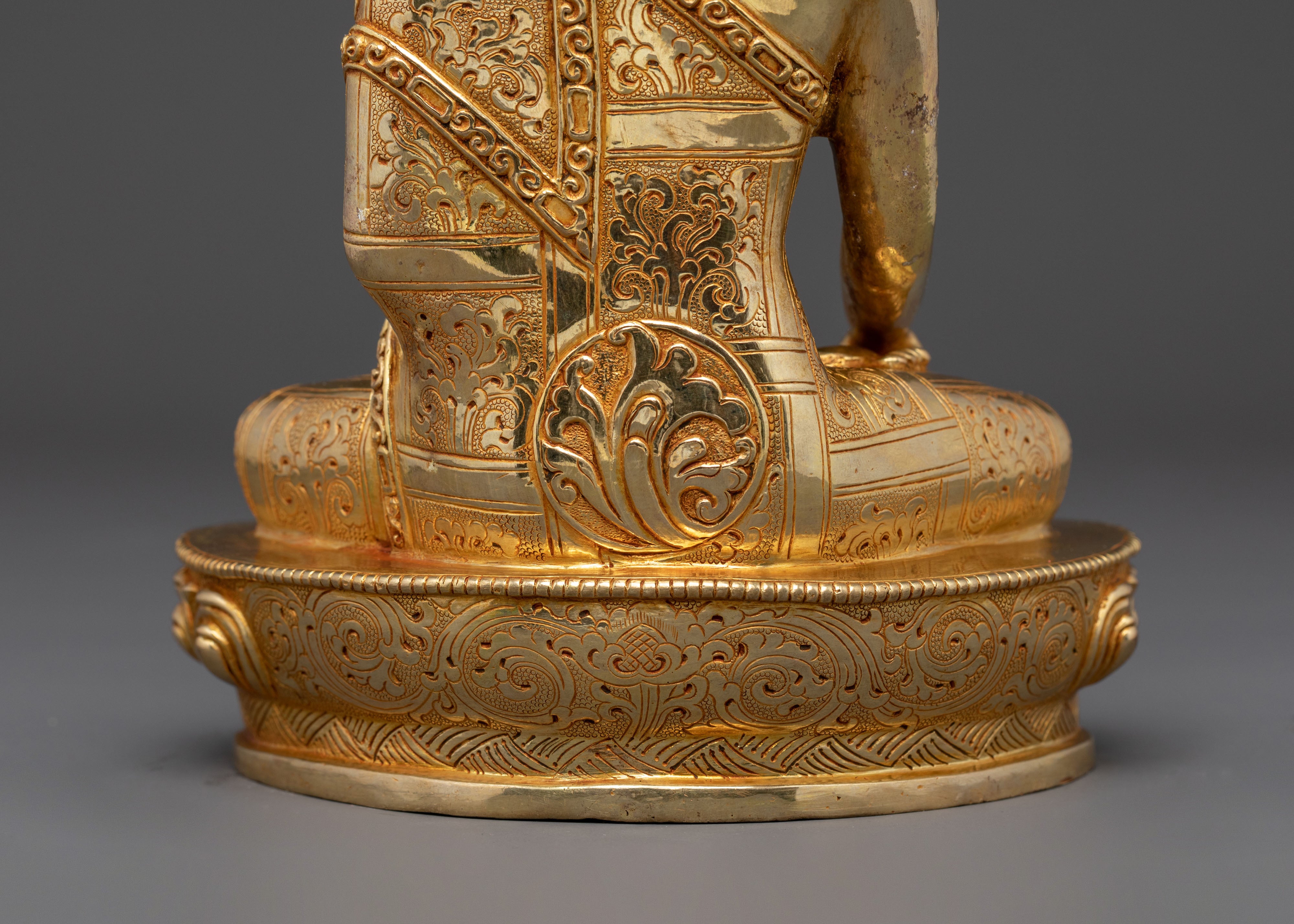 Shakyamuni Buddha Statue | Timeless Symbol of Awakening