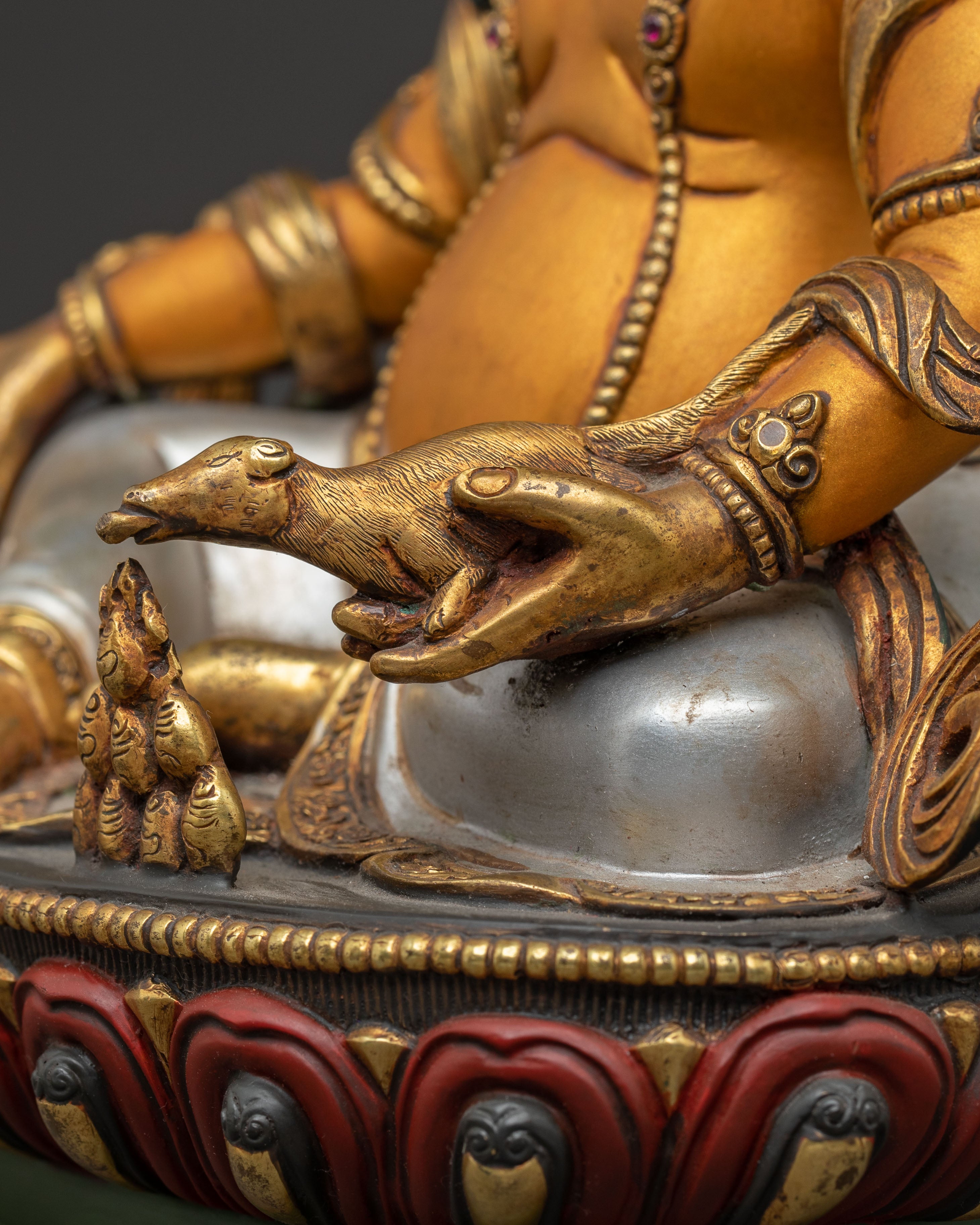 Dzambhala Statue: The God of Wealth | Prosperity Deity