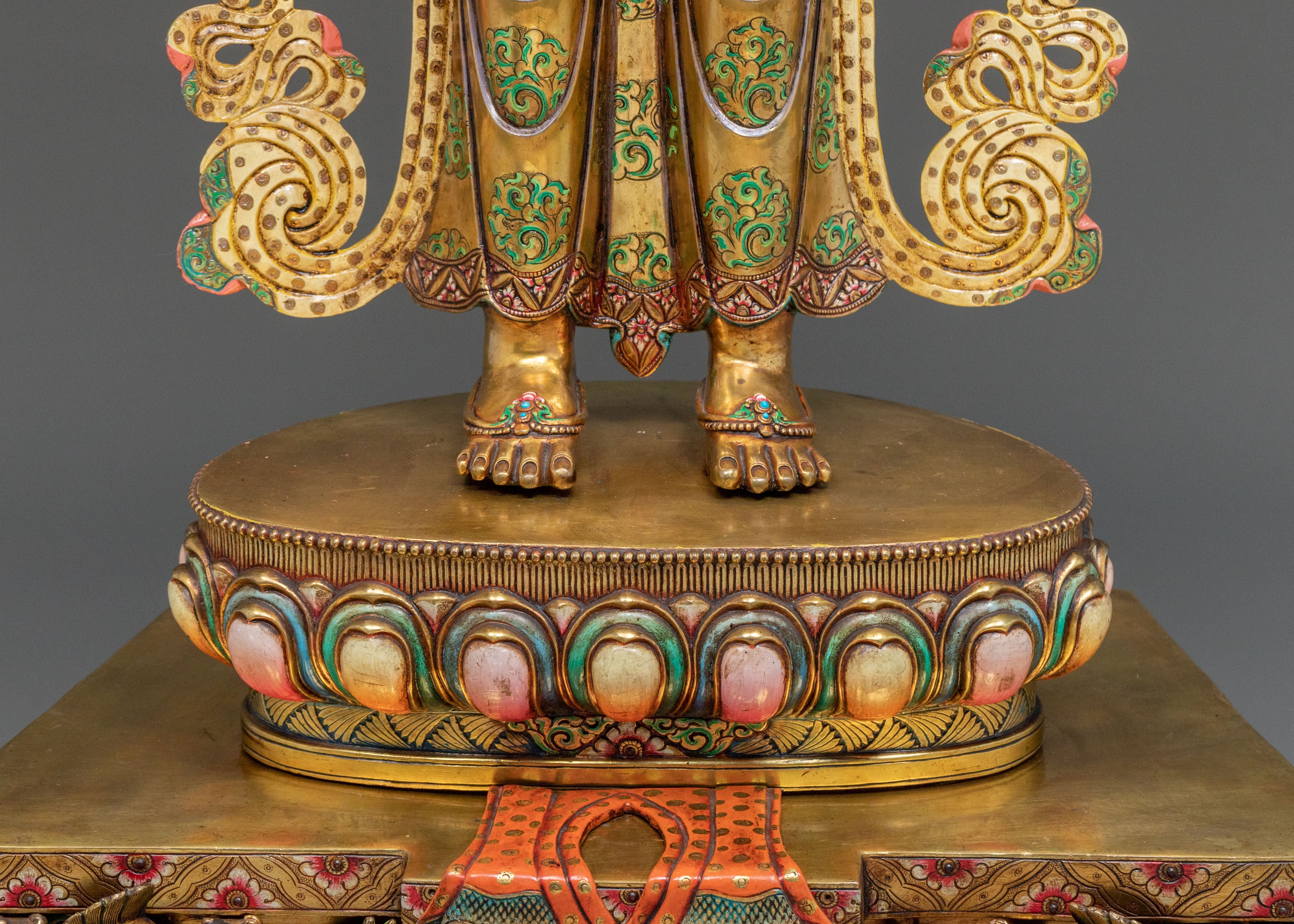 1000 Armed Chenrezig Statue: Radiant 24K Gold Gilded