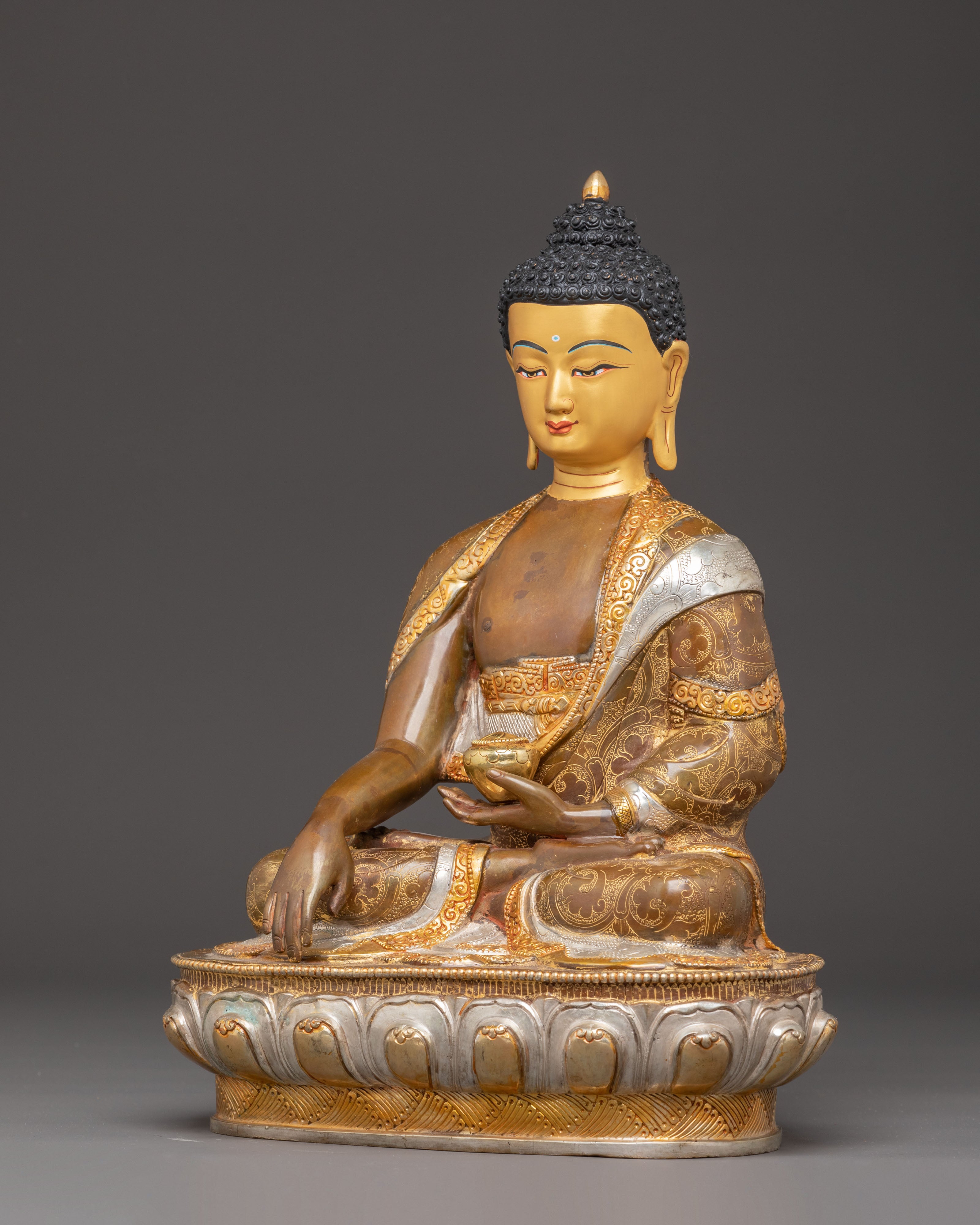 Shakyamuni Buddha, Golden Statue of Knowledge | Historical Buddha
