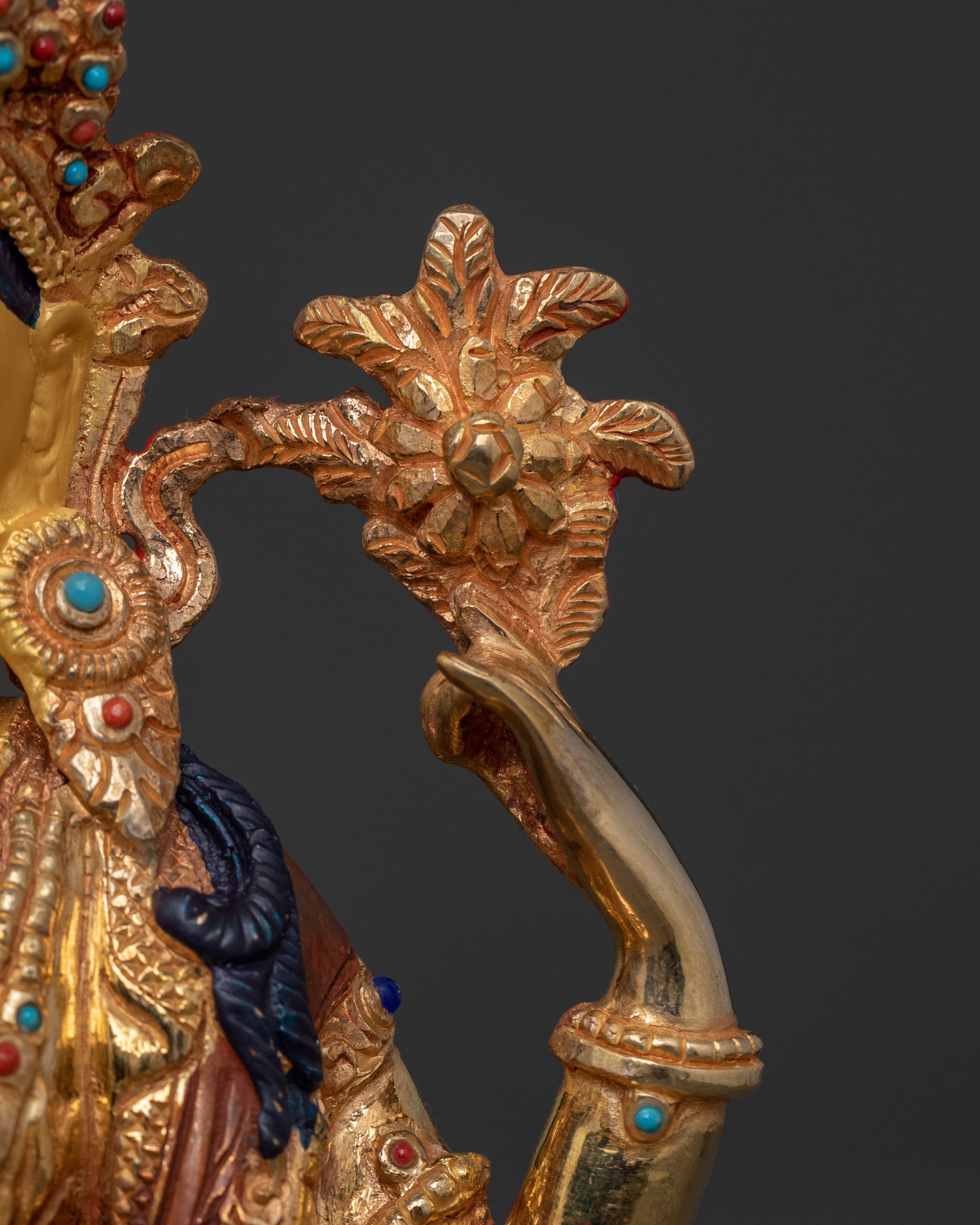 Chenrezig Serene Statue | Symbol of Compassion
