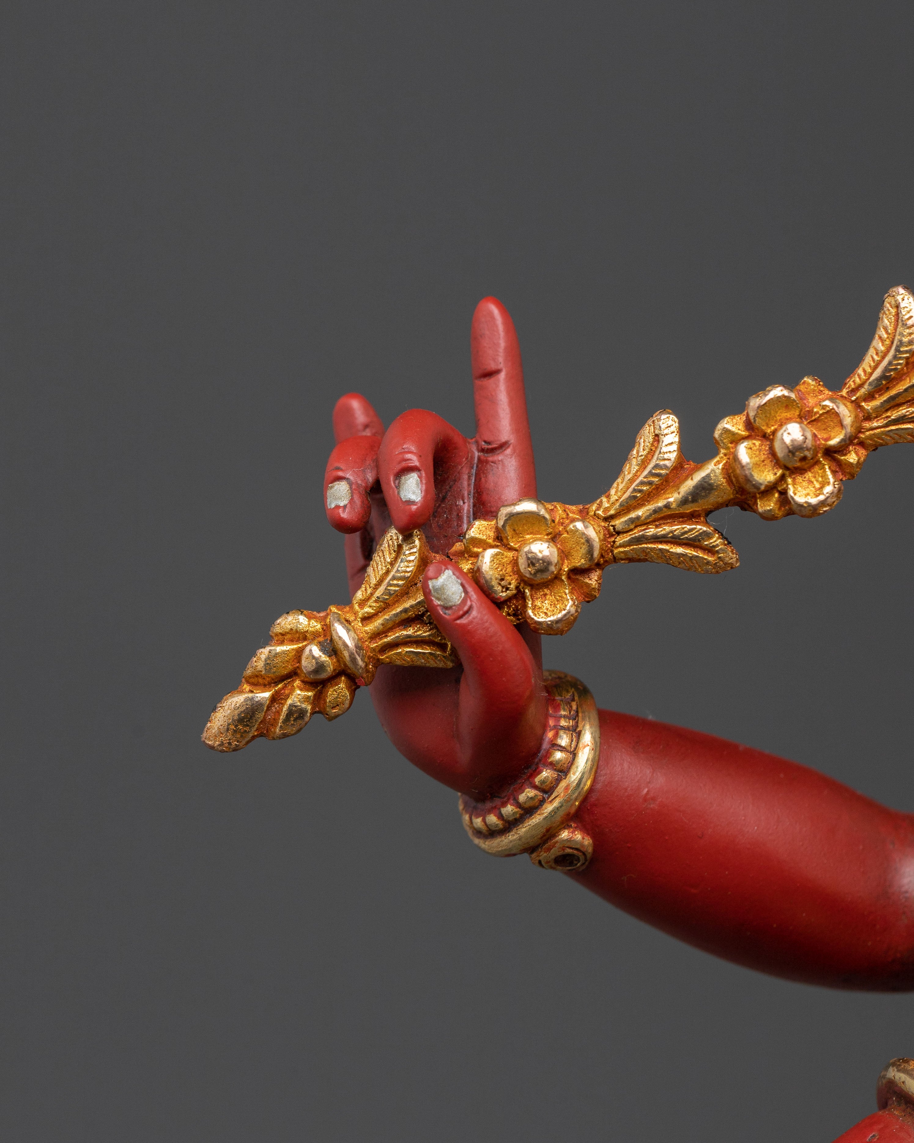 Kurukulla Statue: Vibrant Red Tara Artwork