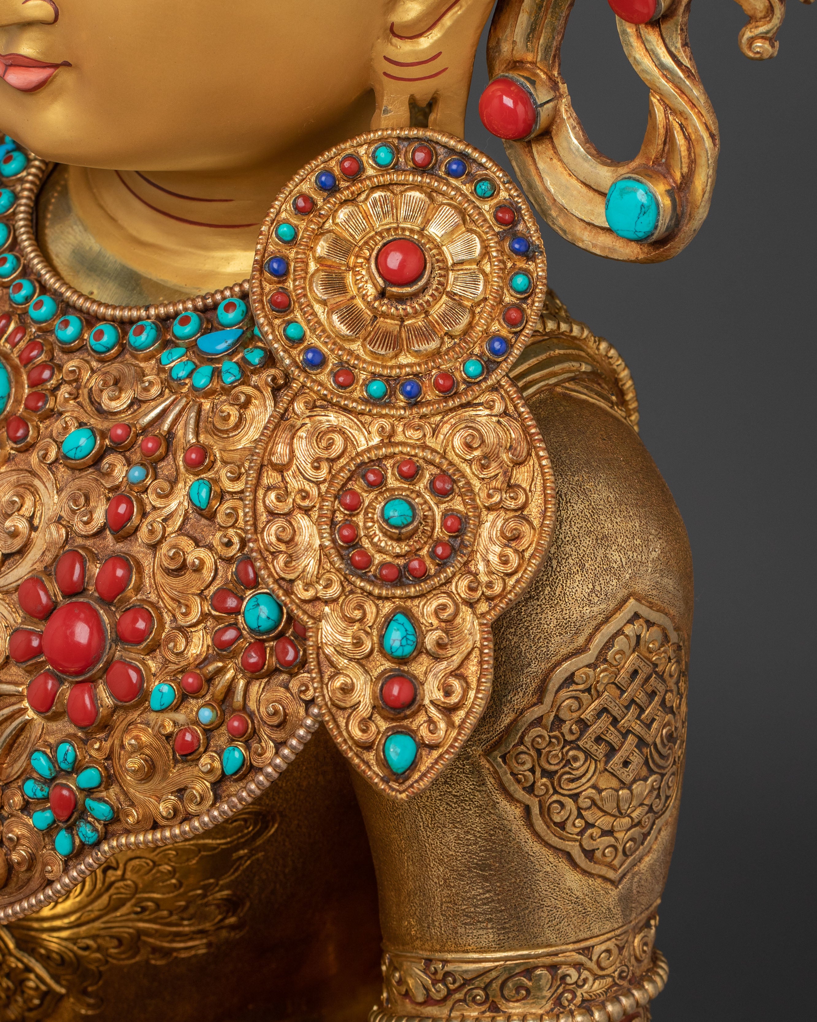 Crown Shakyamuni Buddha Statue | 24K Gold Gilded Figurine