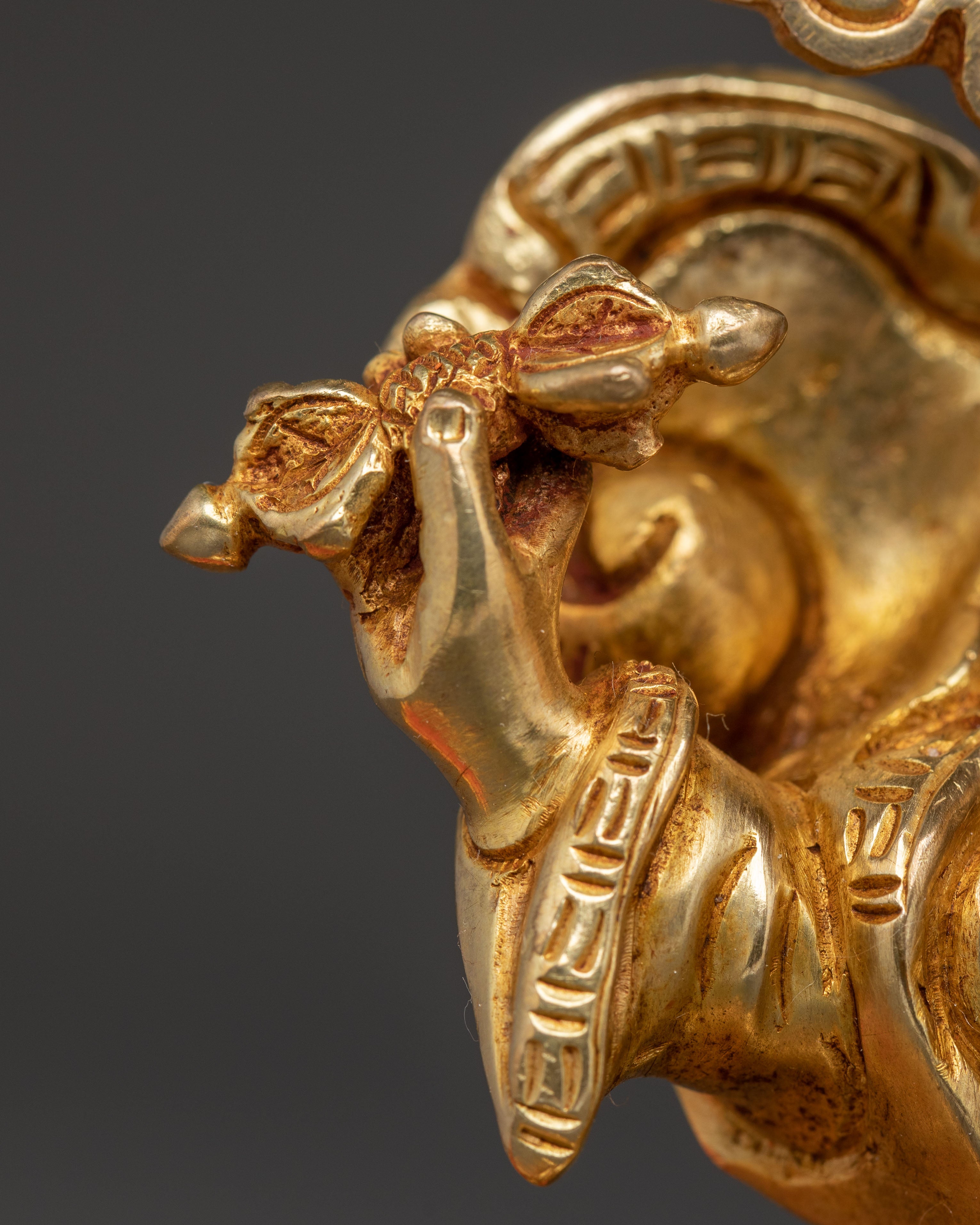 Dorje Legpa Statue: Powerful Dharma Protector