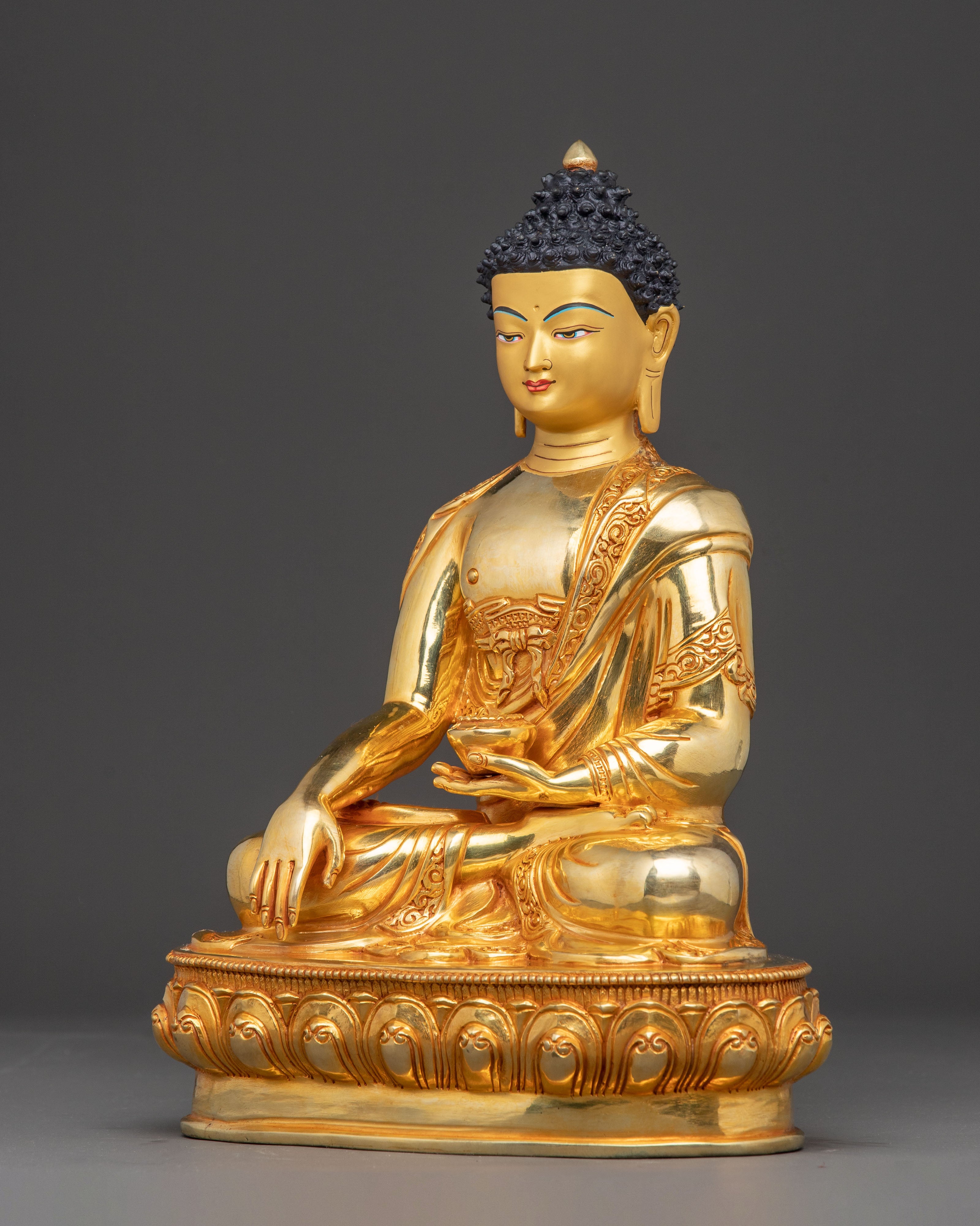 Golden Statue of Shakyamuni Buddha, Founder of Buddhism | The Enlightened One