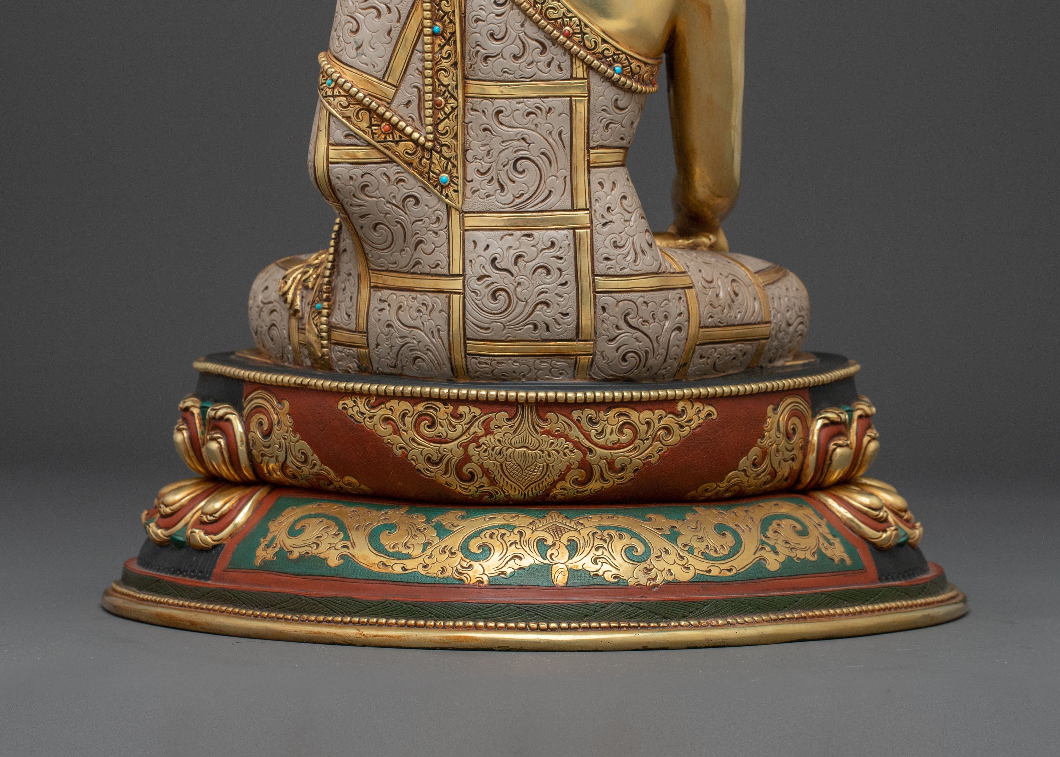 Shakyamuni Buddha: 24K Gold Gilded Peace Figure