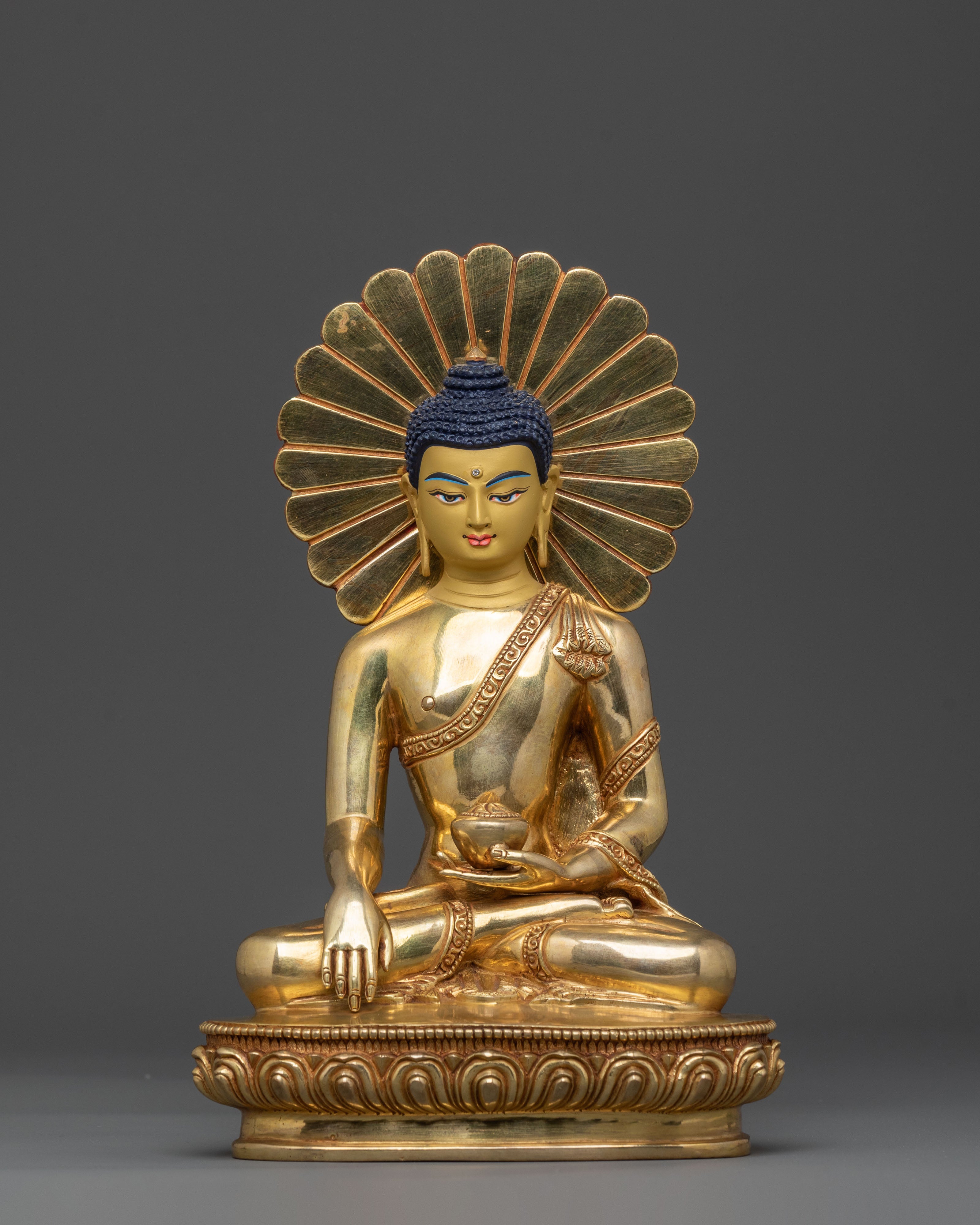 Shakyamuni Buddha Statue Radiates Enlightenment