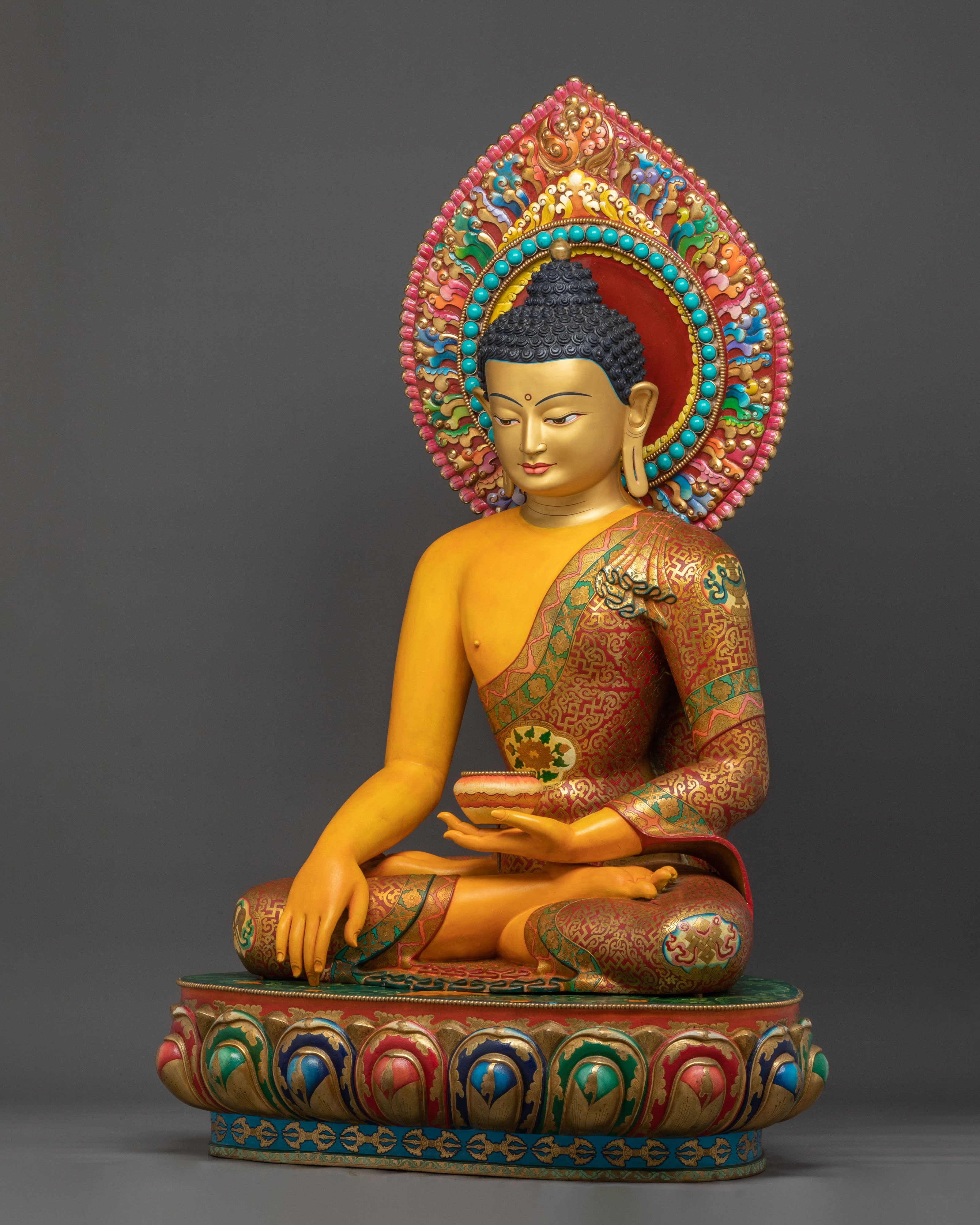 Hand-Carved Shakyamuni Buddha Statue | Exquisite Gilded Artistry