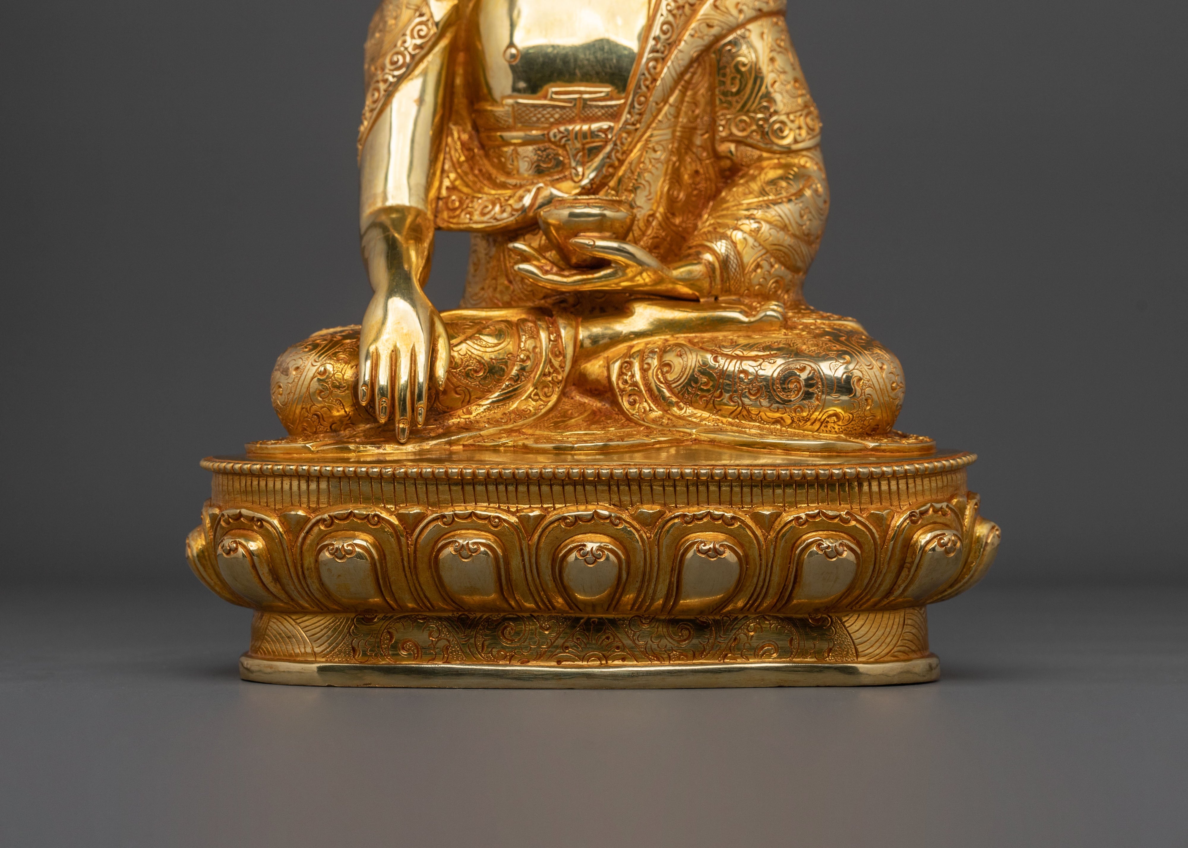 Shakyamuni Buddha Figurine | Enlightened One