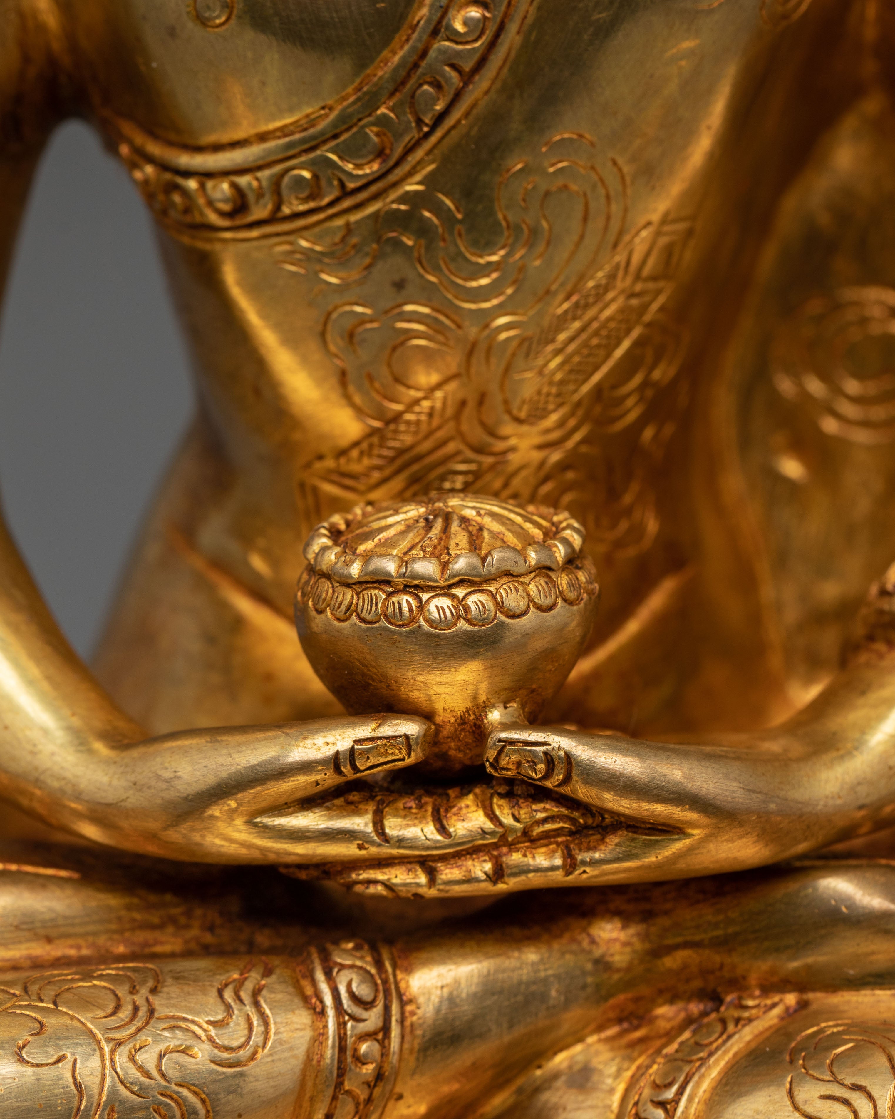 Serene Amitabha Buddhist Deity Statue: Buddha of Infinite Light