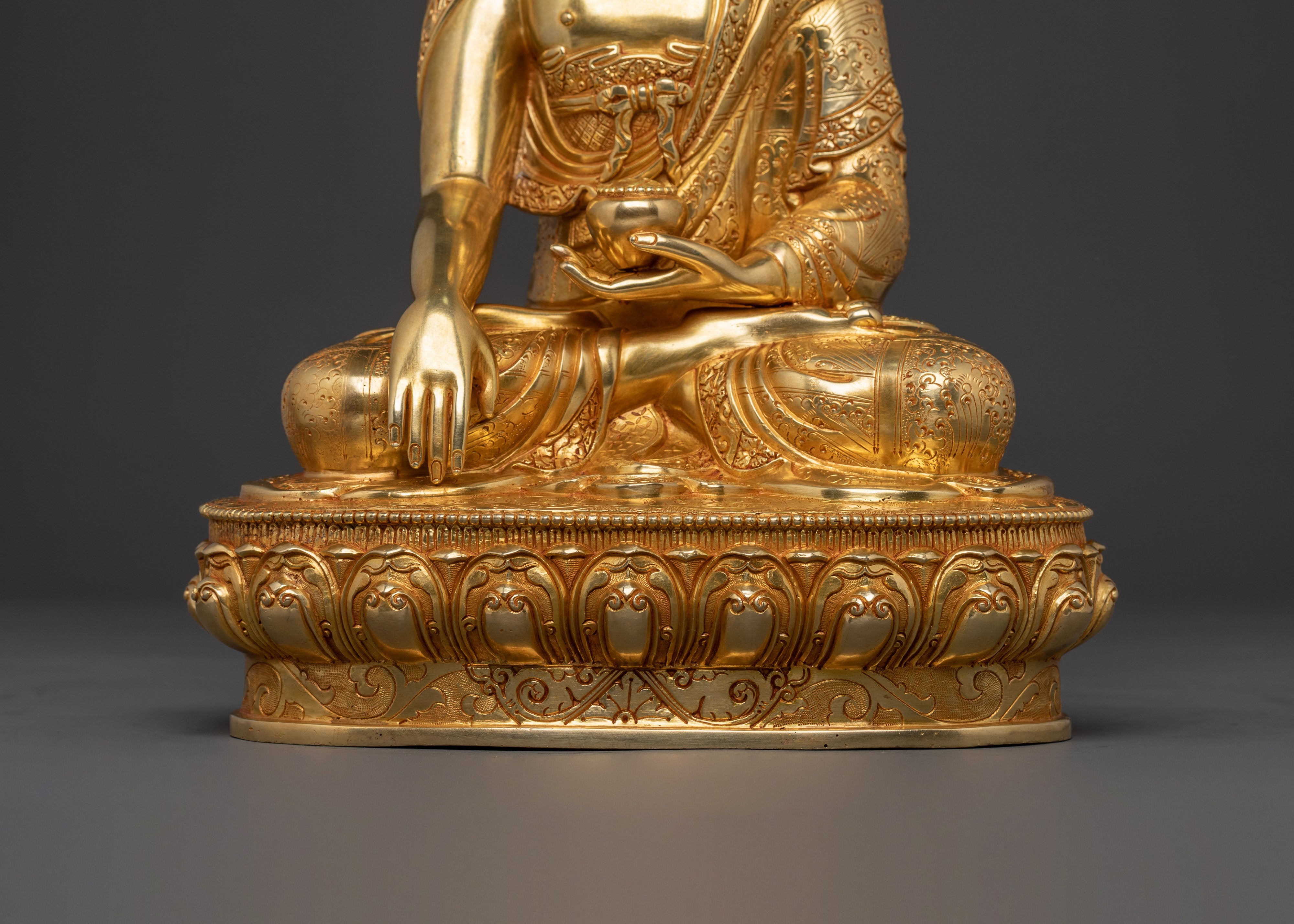 Shakyamuni Buddha Peace Sculpture | Enlightened One