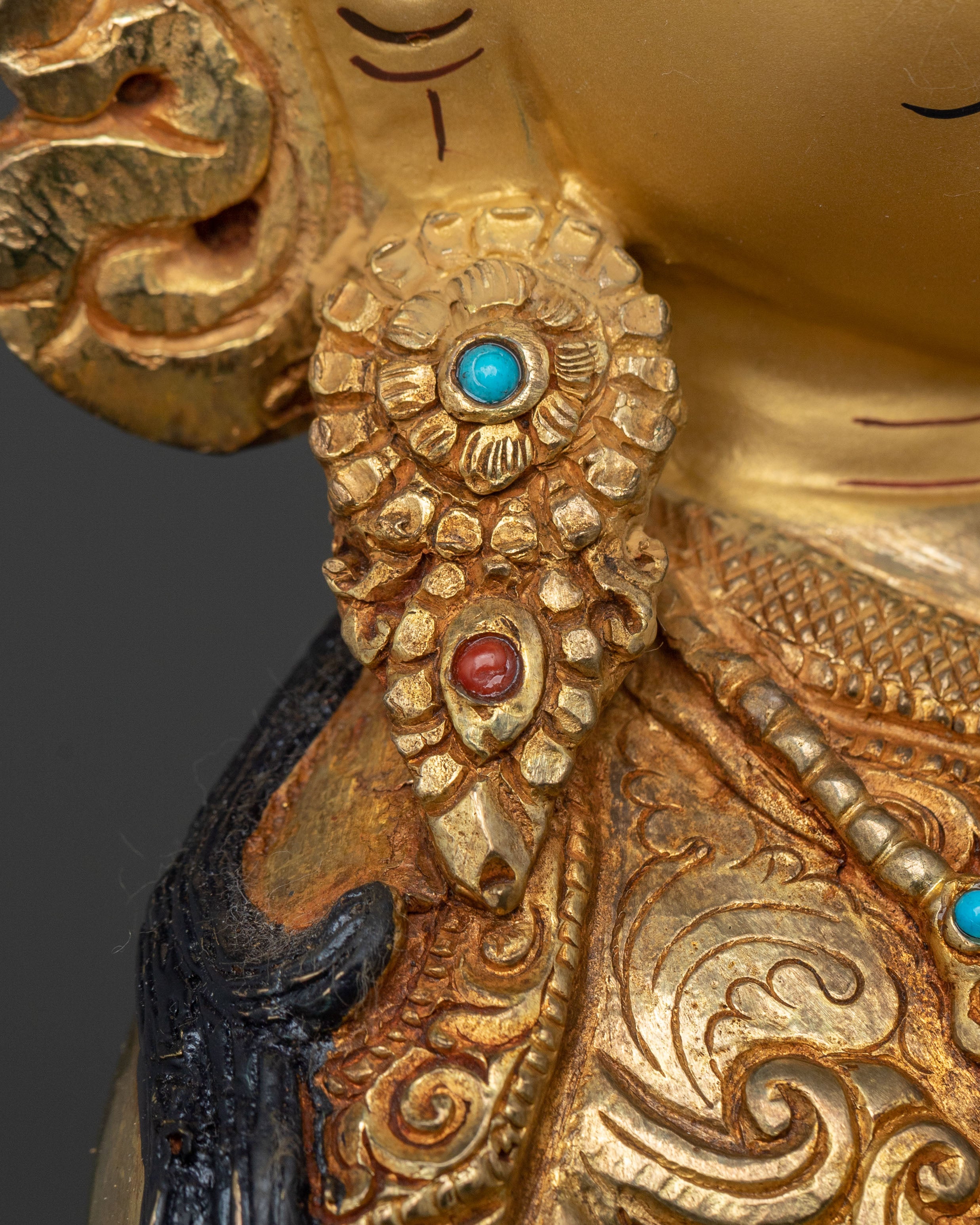 Guru Rinpoche Spiritual Statue | Divine Protector