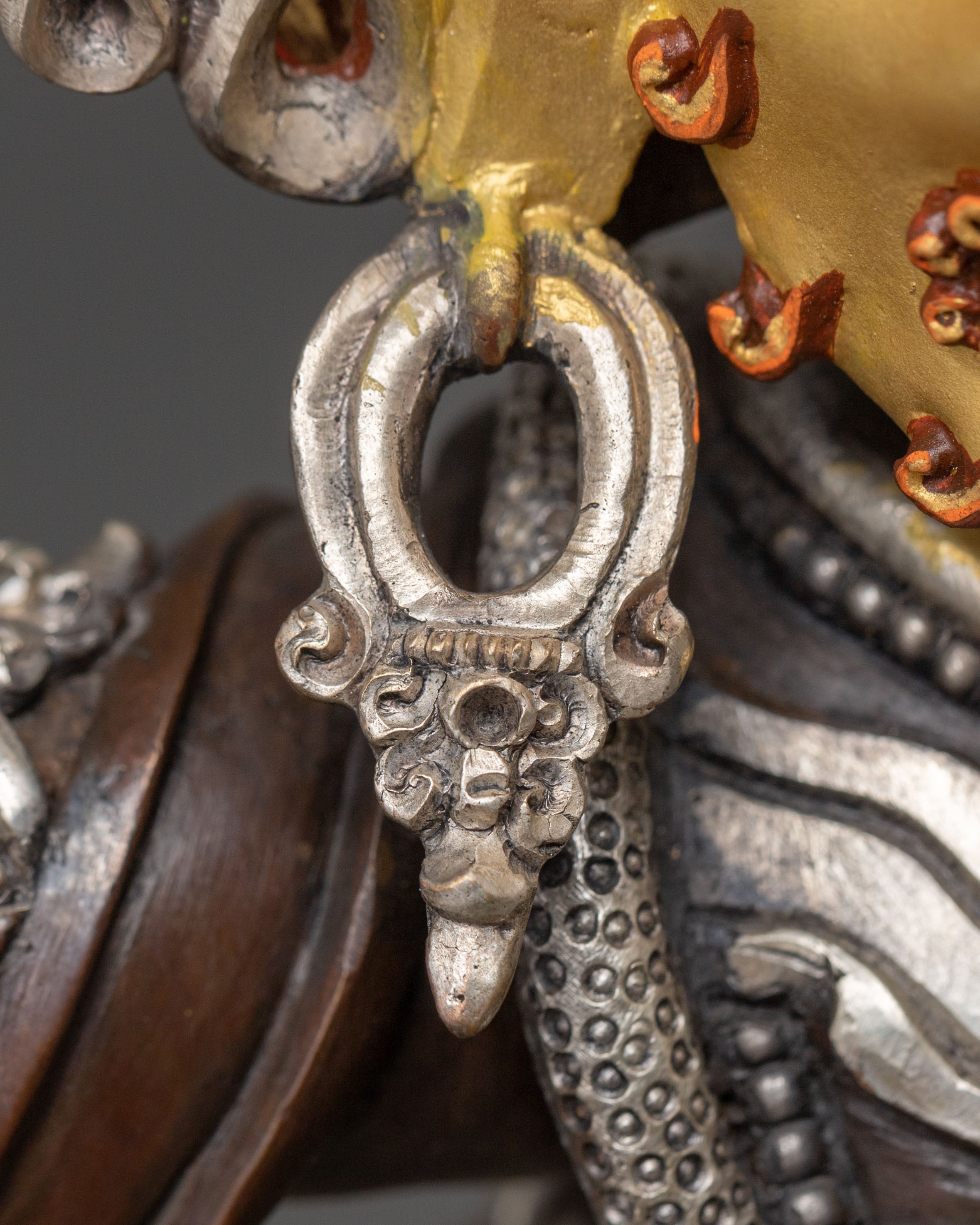 Guru Dragpo Sculpture: Exquisite Nepalese Art
