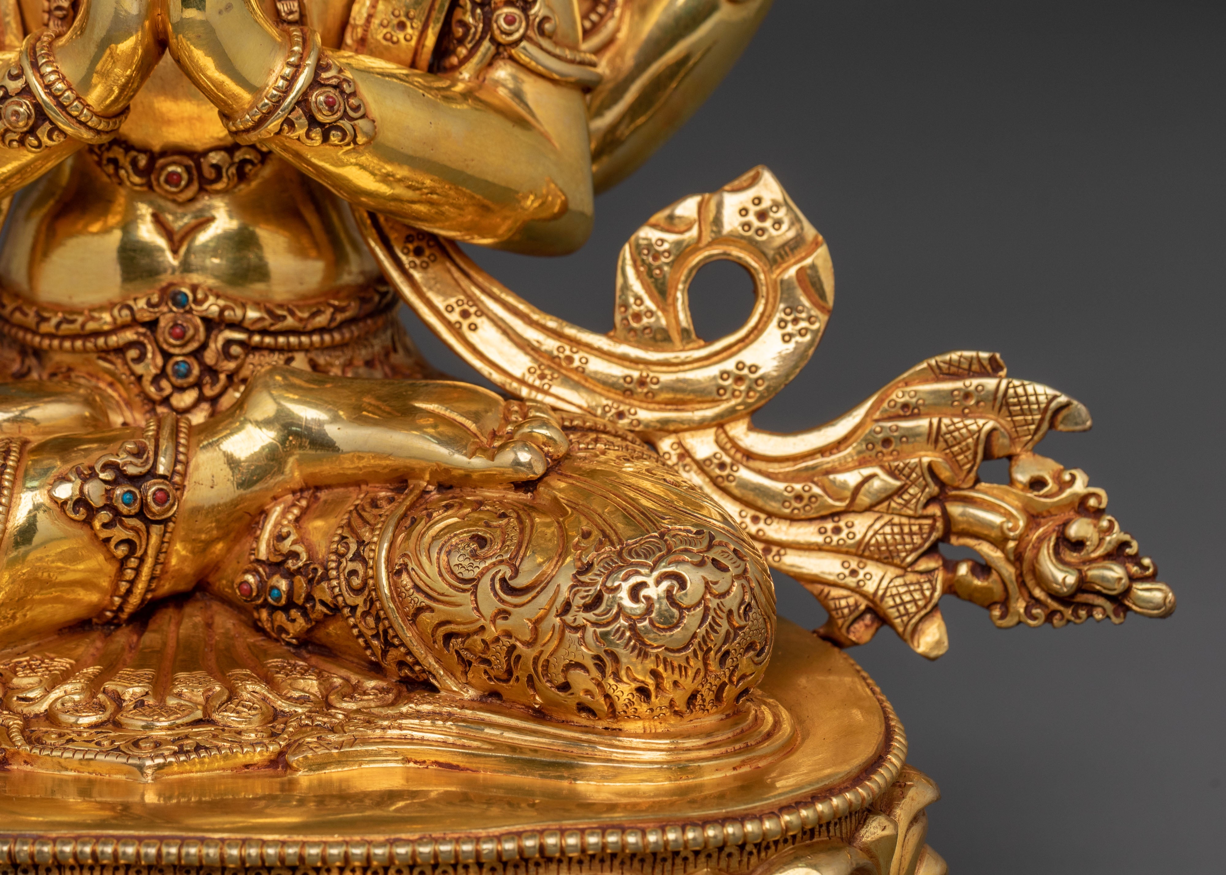 Chenrezig Statue | Bodhisattva of Infinite Compassion