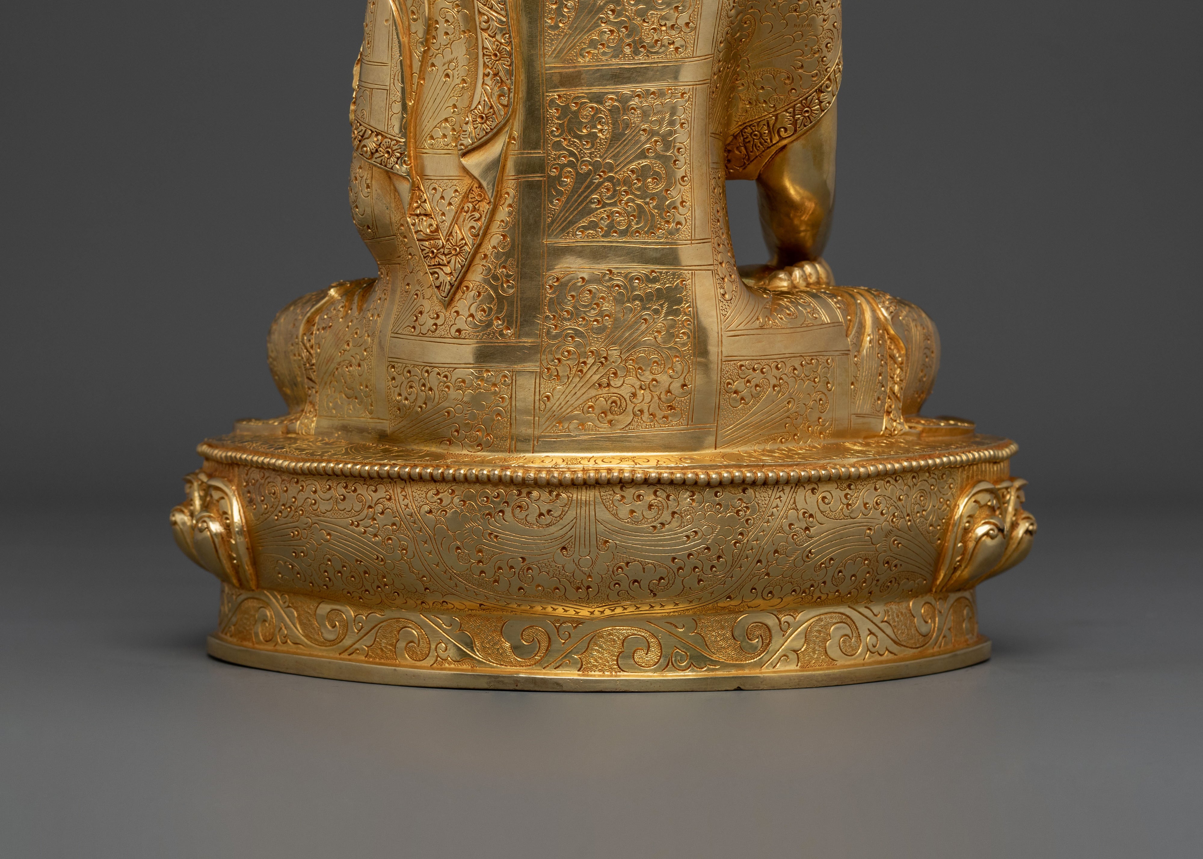 Hand Carved Shakyamuni Buddha Traditional Statue