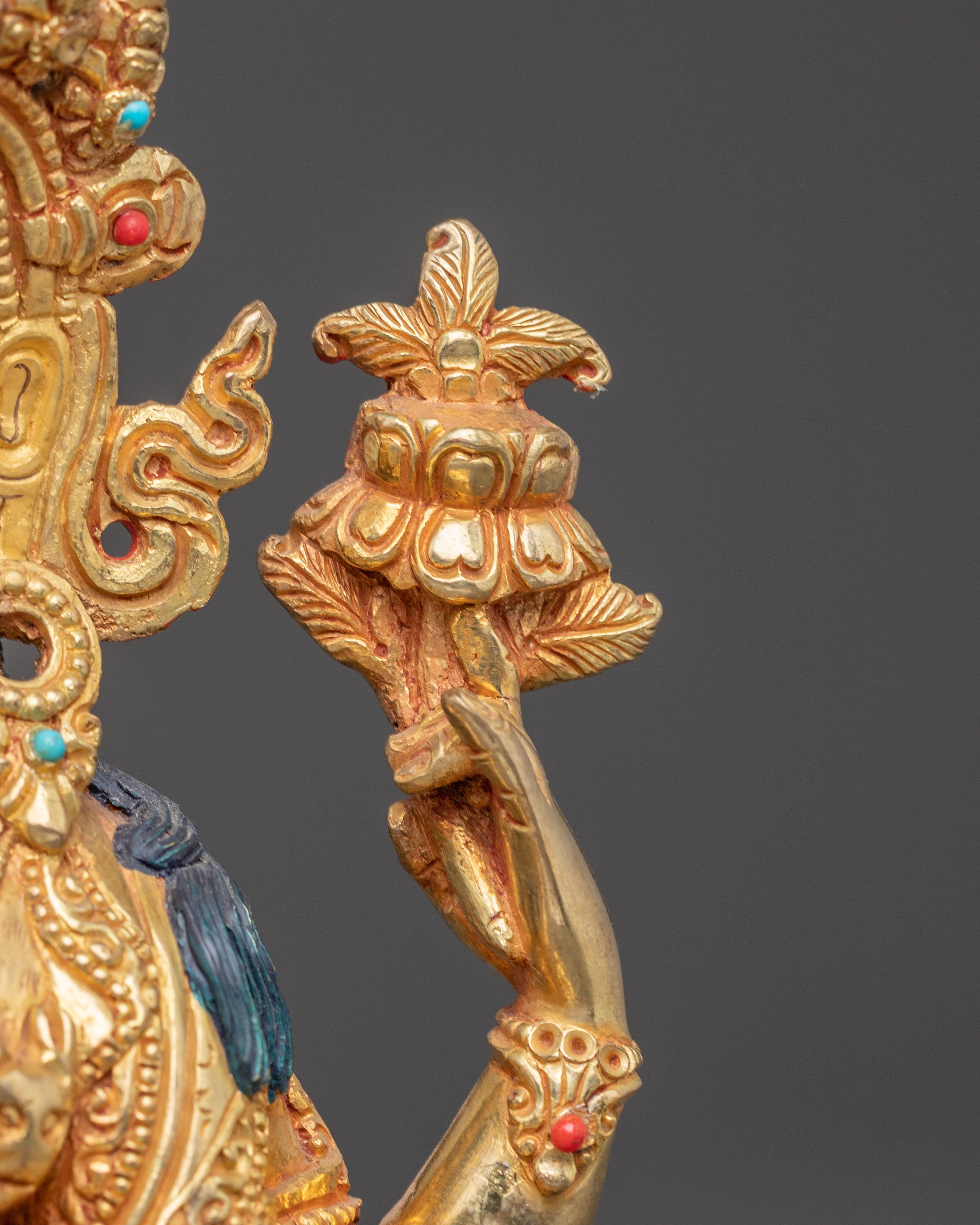 Handmade Avalokitesvara Golden Statue of Compassion – Gilded Serenity