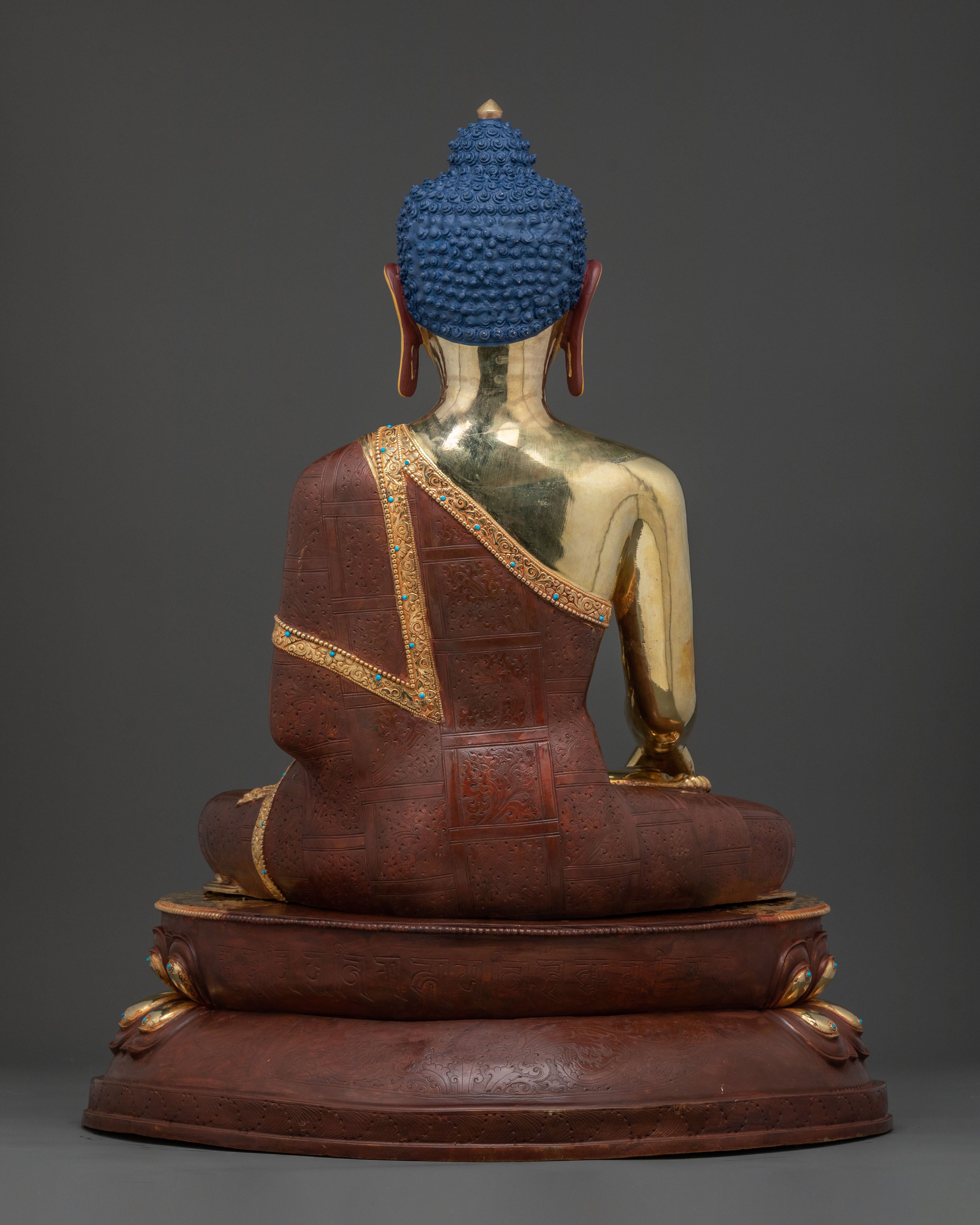Serene Figure of Shakyamuni Buddha | Altar Decor