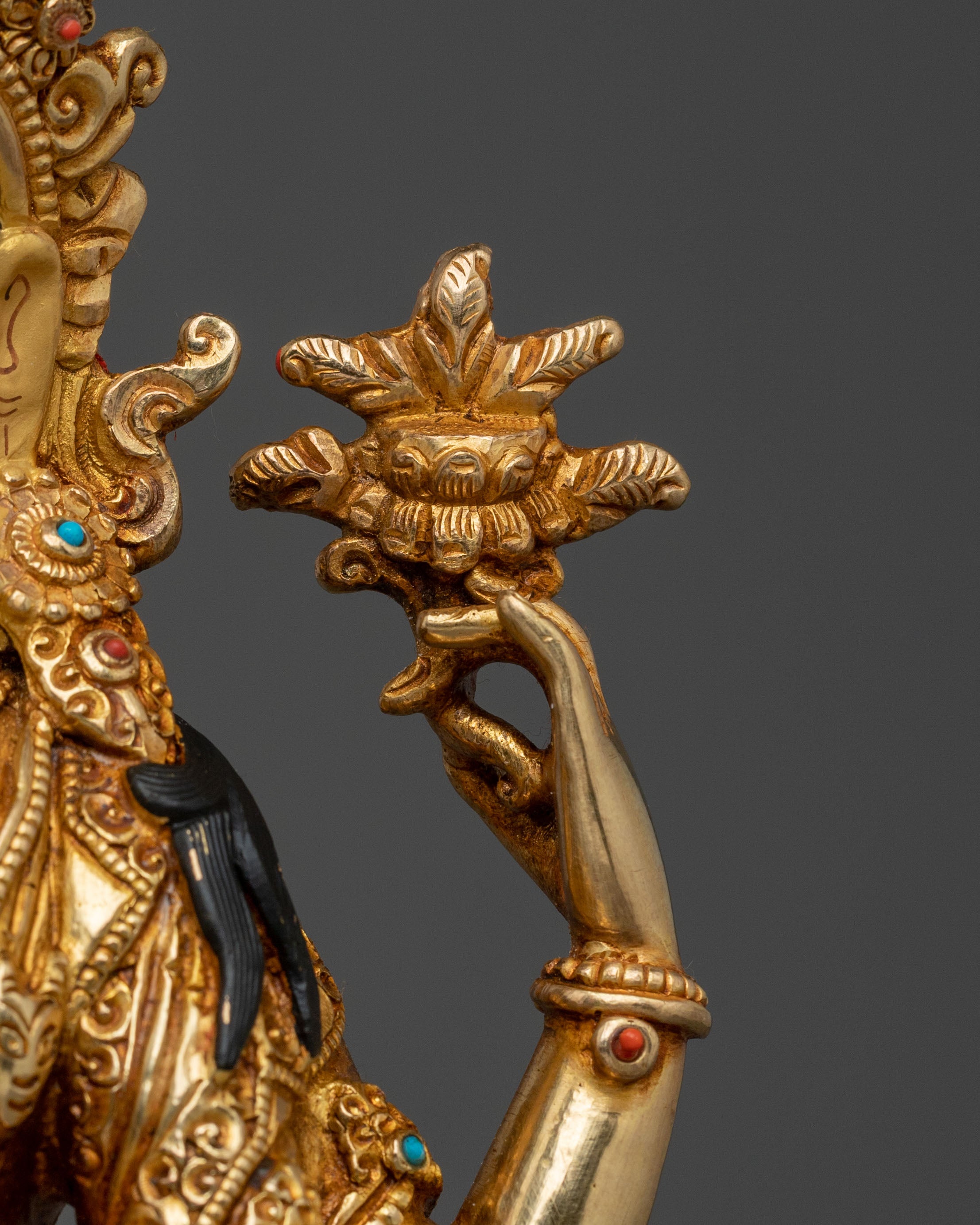 Avalokiteshvara Sculpture | Compassionate Bodhisattva