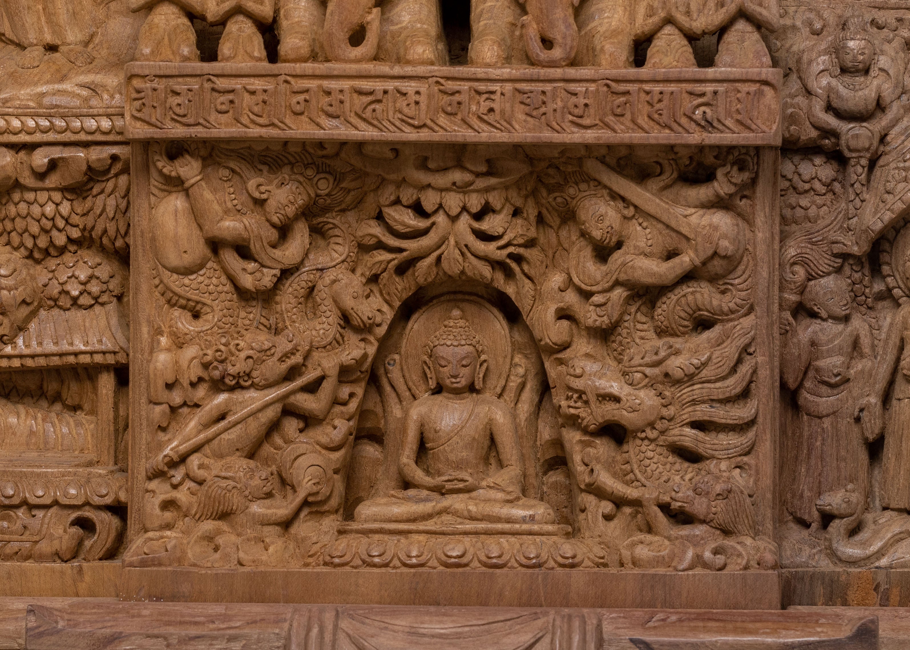 Shakyamuni Buddha Spiritual Statue | Wooden Body